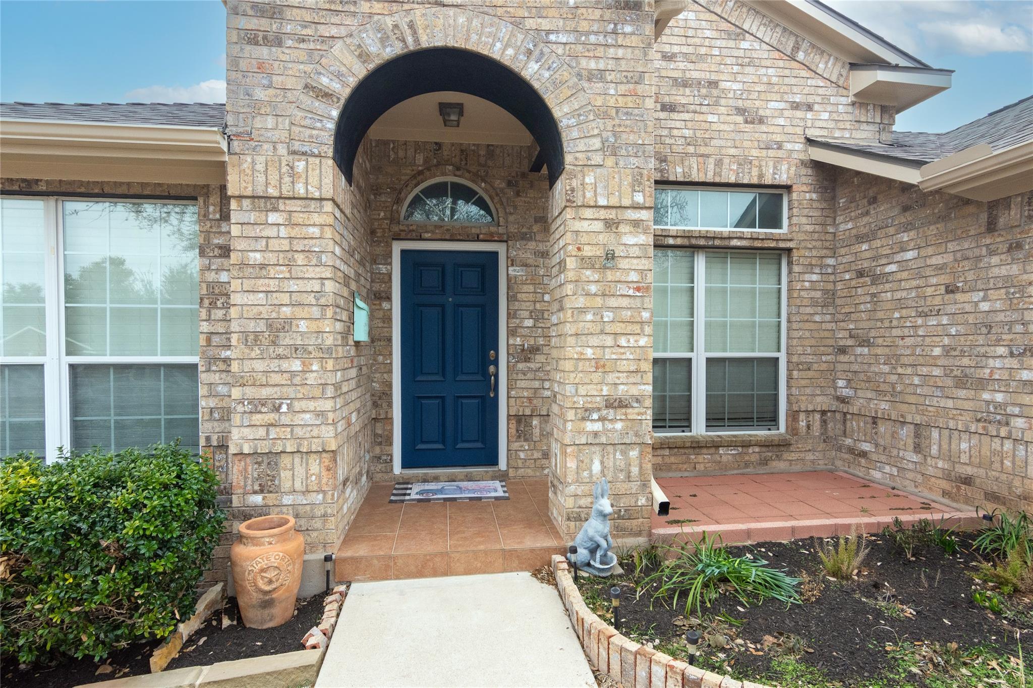 2411 Tumbling River Dr Property Photo 4