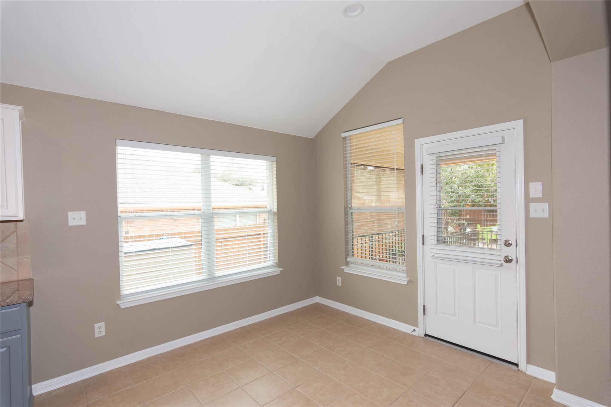 2411 Tumbling River Dr Property Photo 13