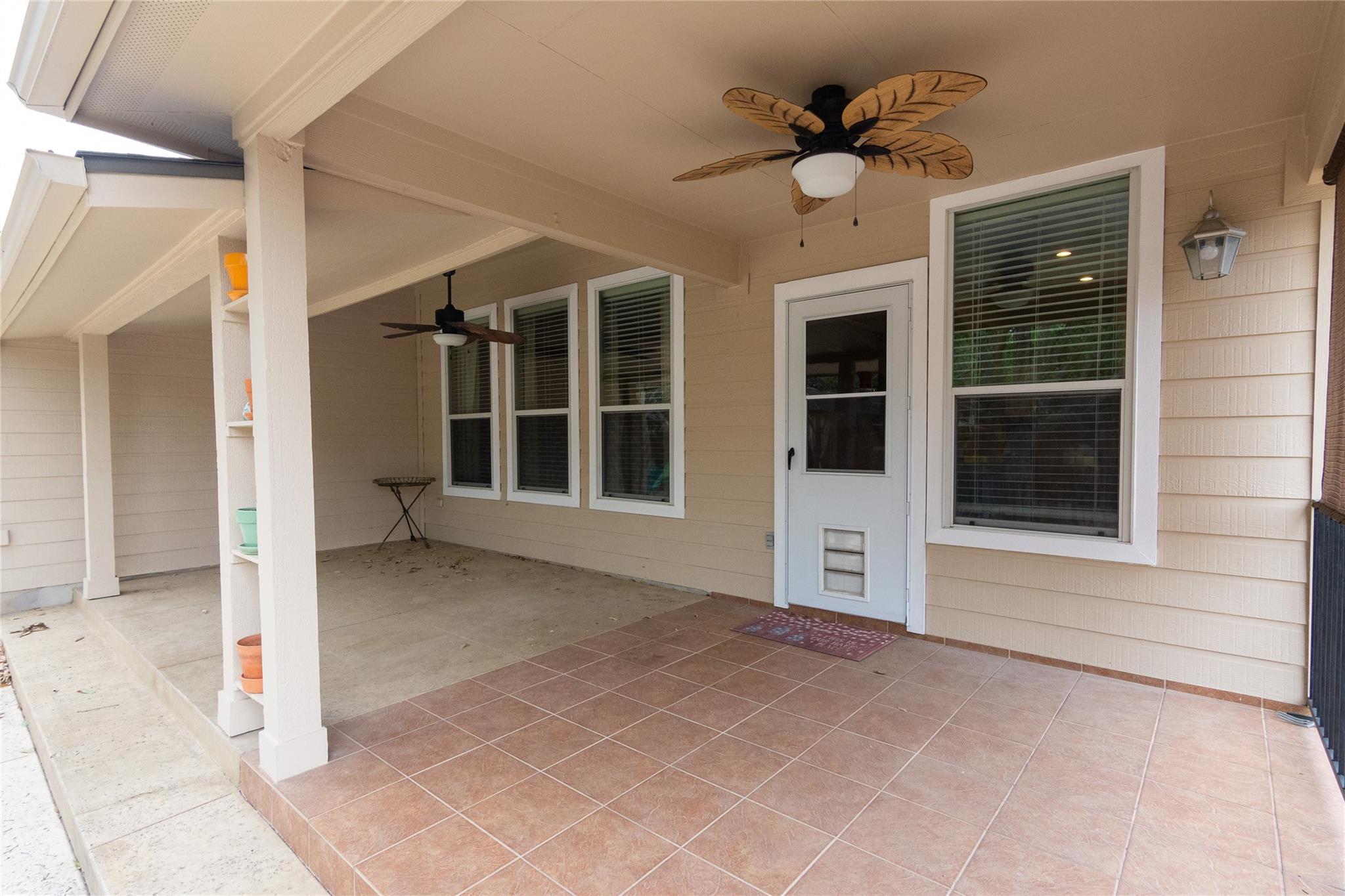 2411 Tumbling River Dr Property Photo 25