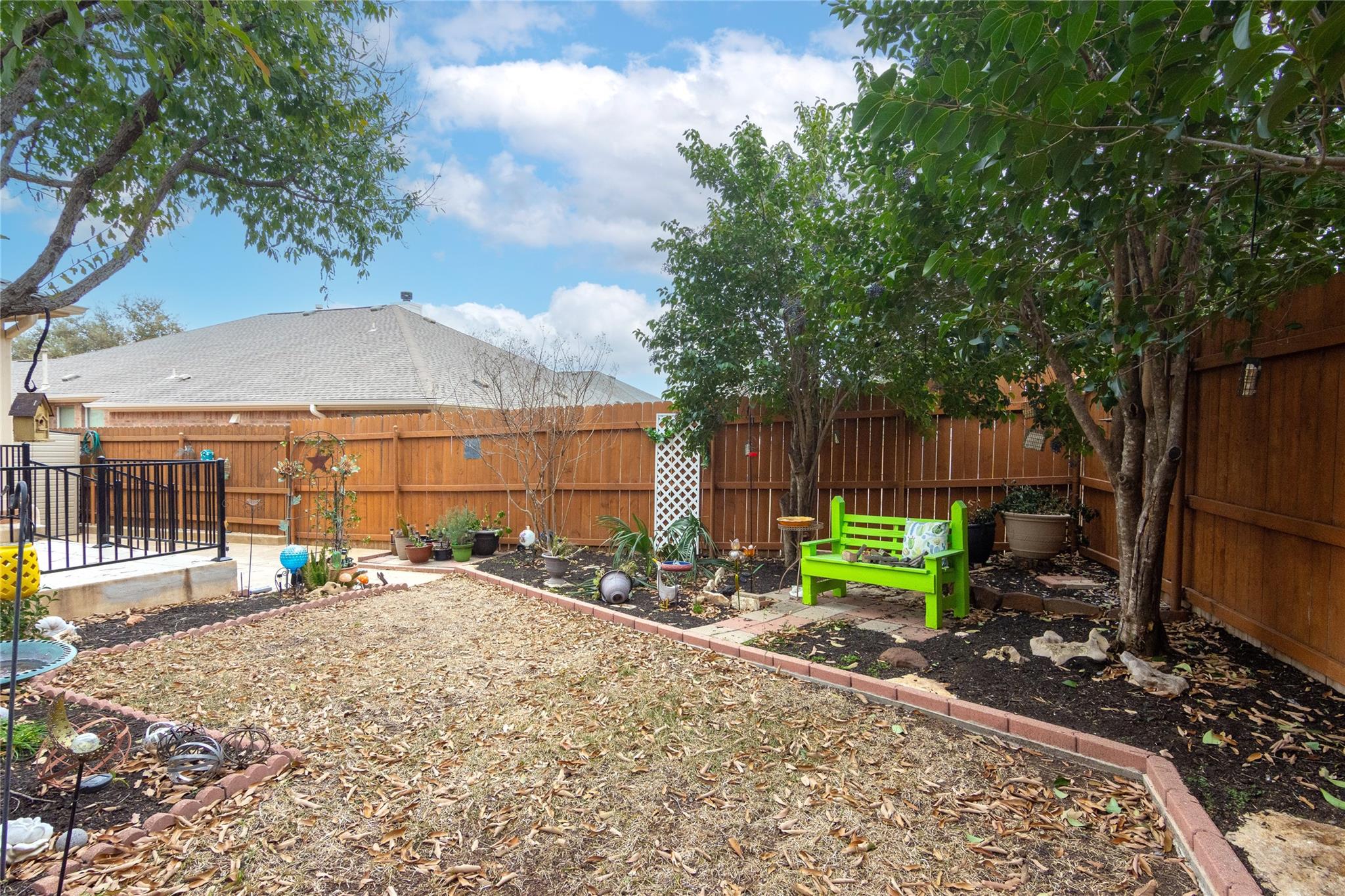 2411 Tumbling River Dr Property Photo 27