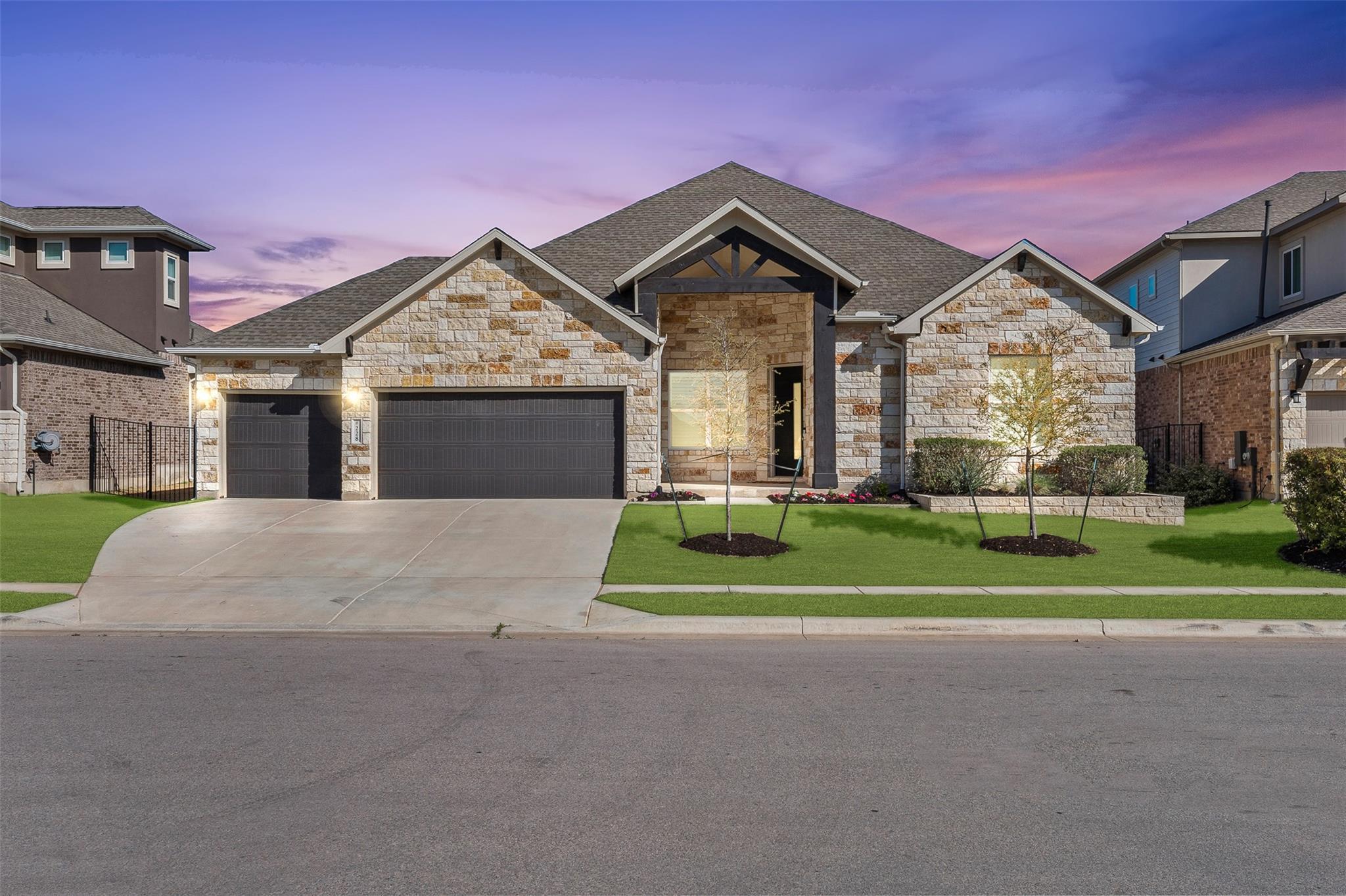 228 Great Lawn Bnd Property Photo
