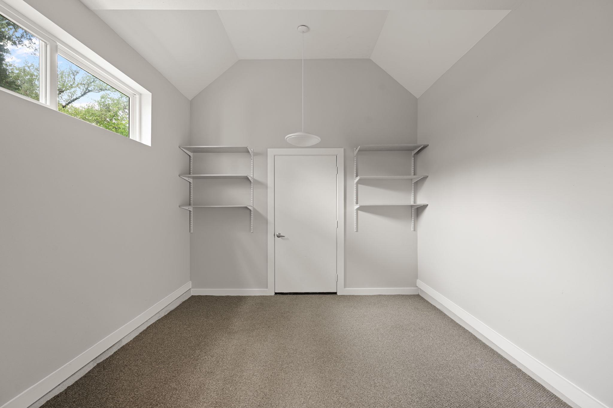 3215 Aldwyche Dr Property Photo 20