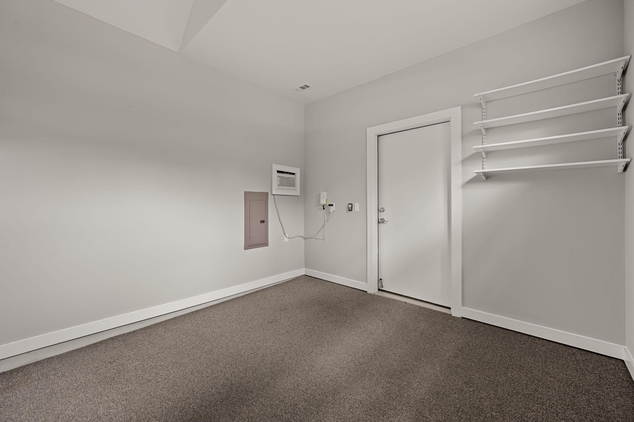 3215 Aldwyche Dr Property Photo 21