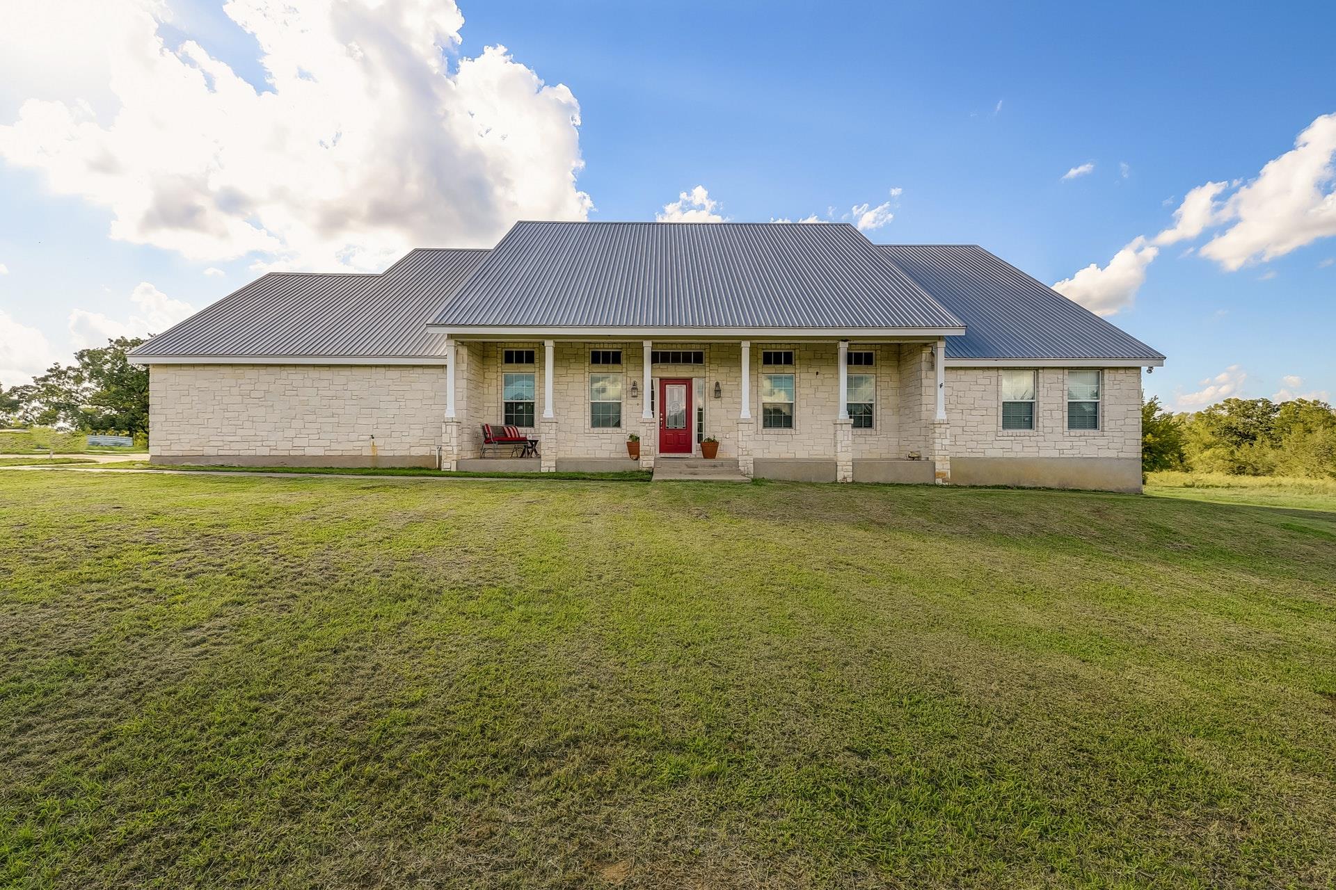 525 Herron Trl Property Photo 1