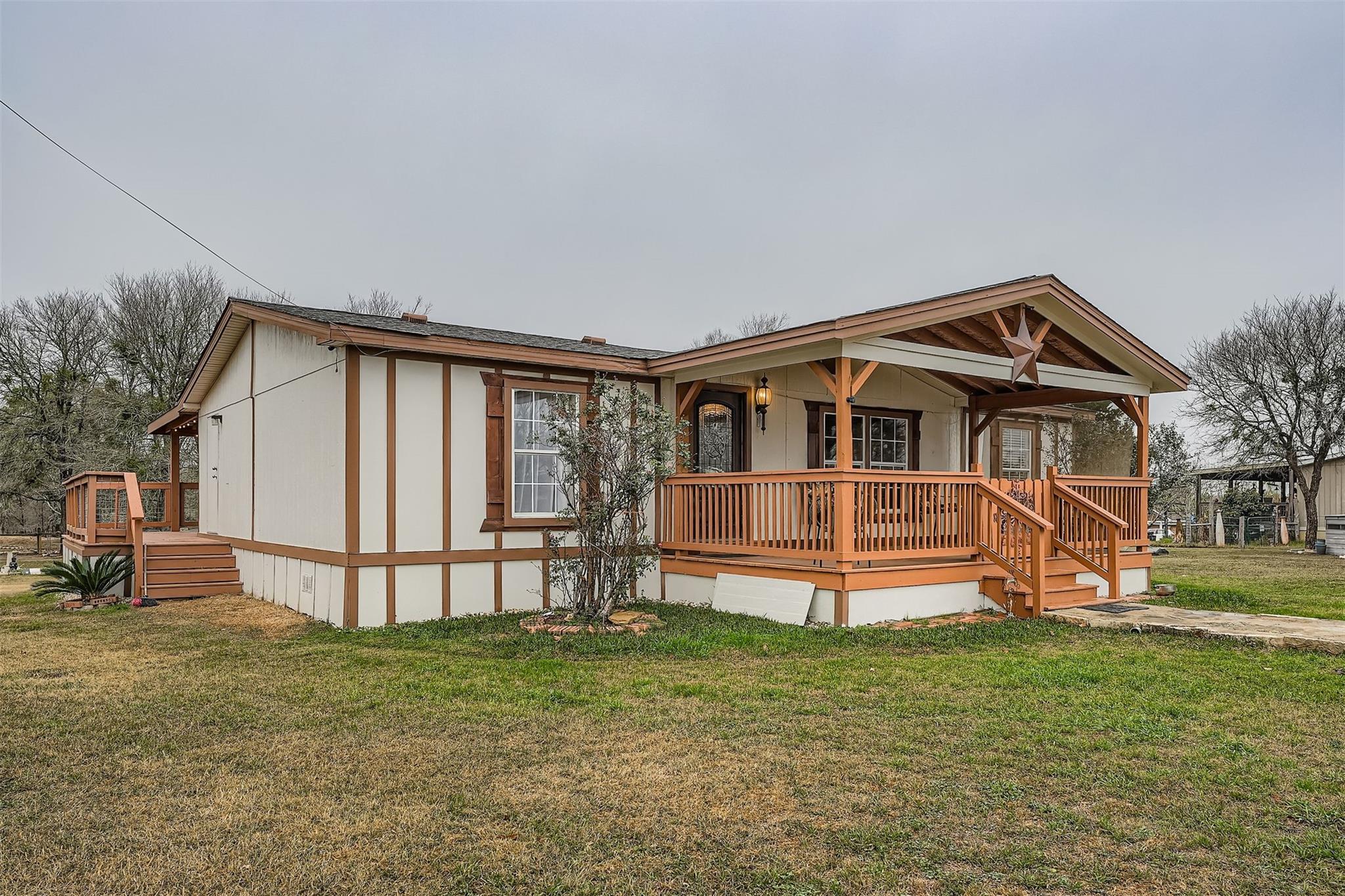 145 Alyssa Loop Property Photo 1