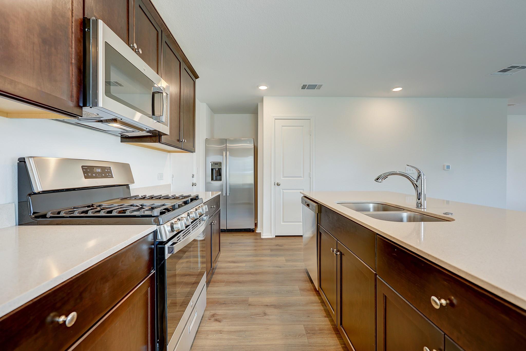7325 Spotted Leaf Way Property Photo 5