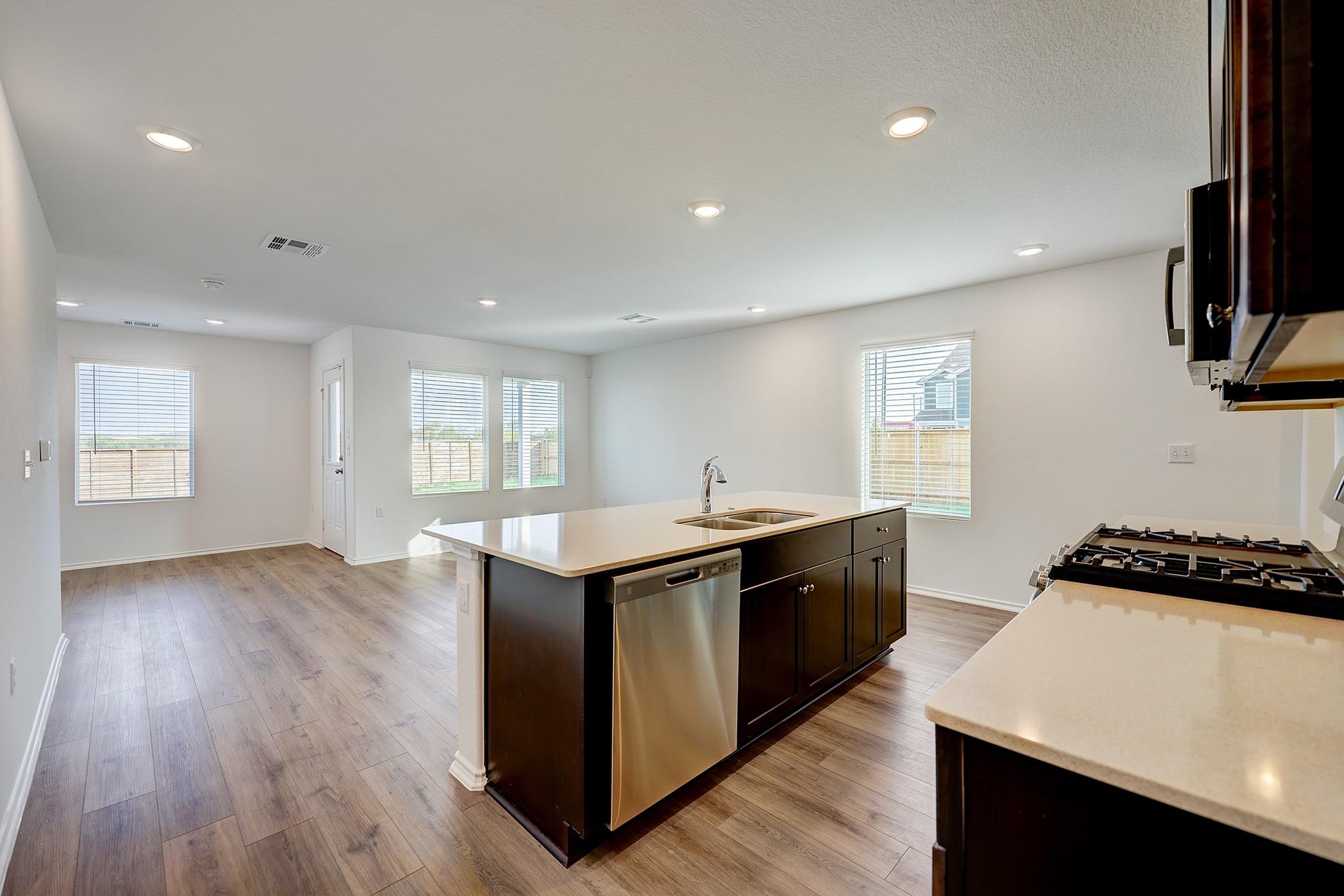 7325 Spotted Leaf Way Property Photo 6