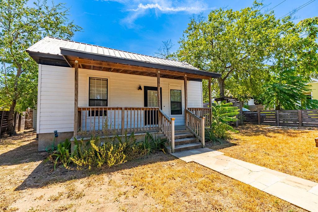 1801 13th St E Property Photo 2