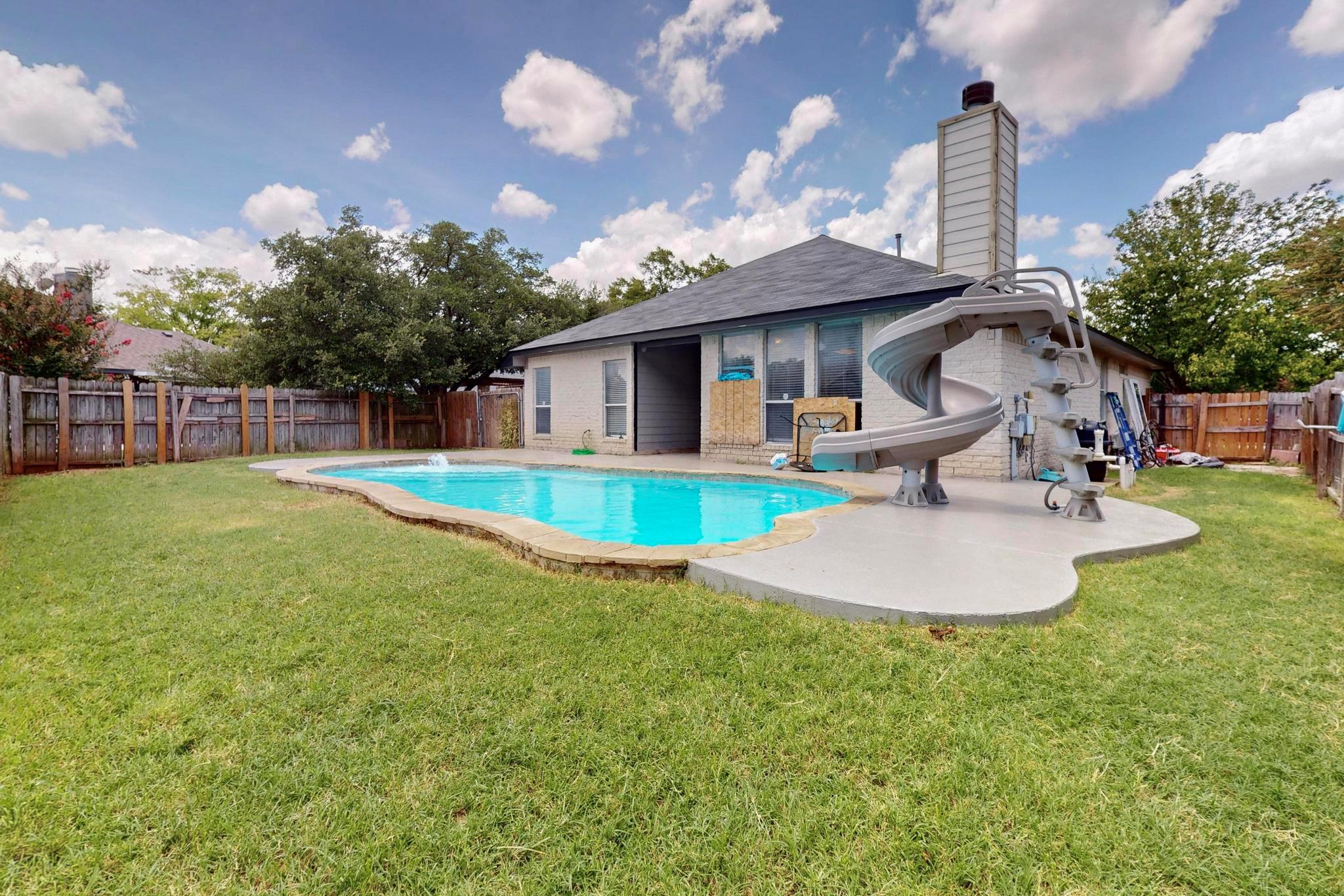 2403 Willow Way