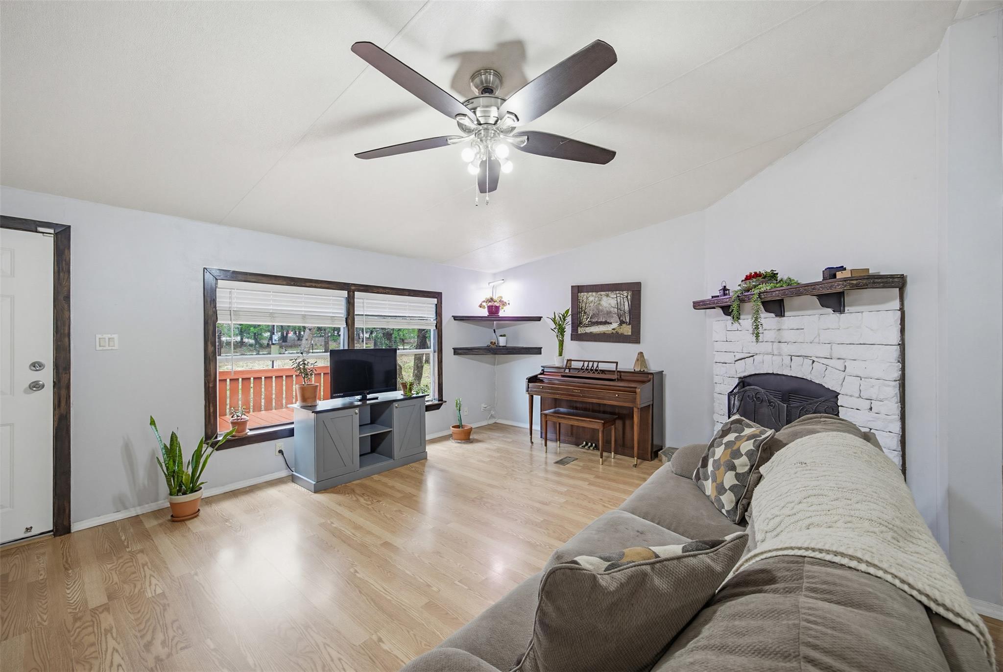 501 Turkey Tree Trl Property Photo 7