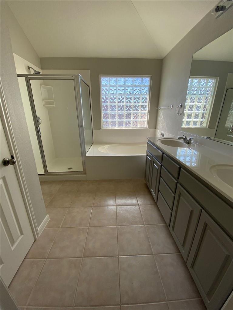 617 Kingston Lacy Blvd Property Photo 7