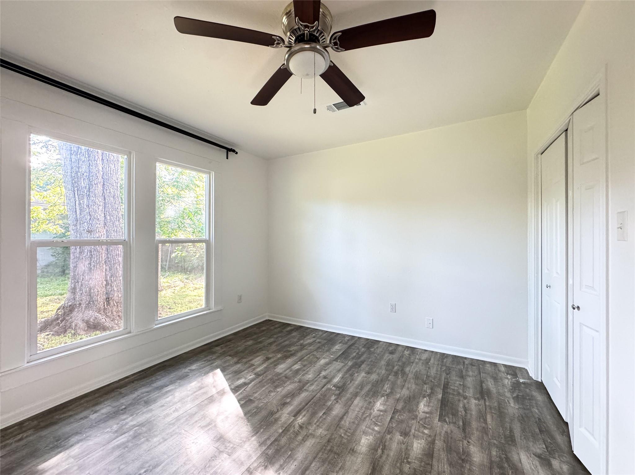 302 E Brenham St Property Photo 21
