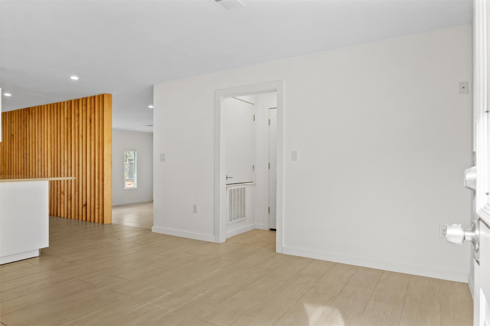 11907 Pollyanna Ave Property Photo 10