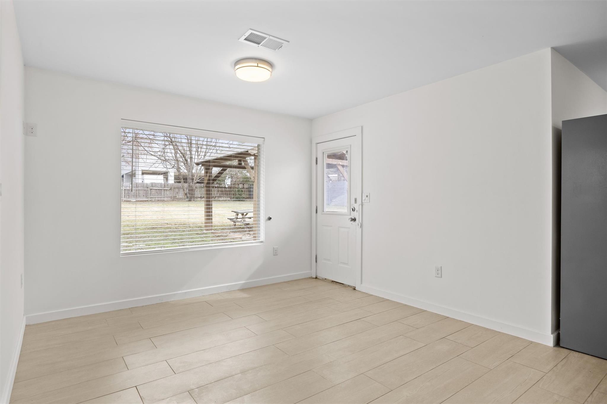 11907 Pollyanna Ave Property Photo 11
