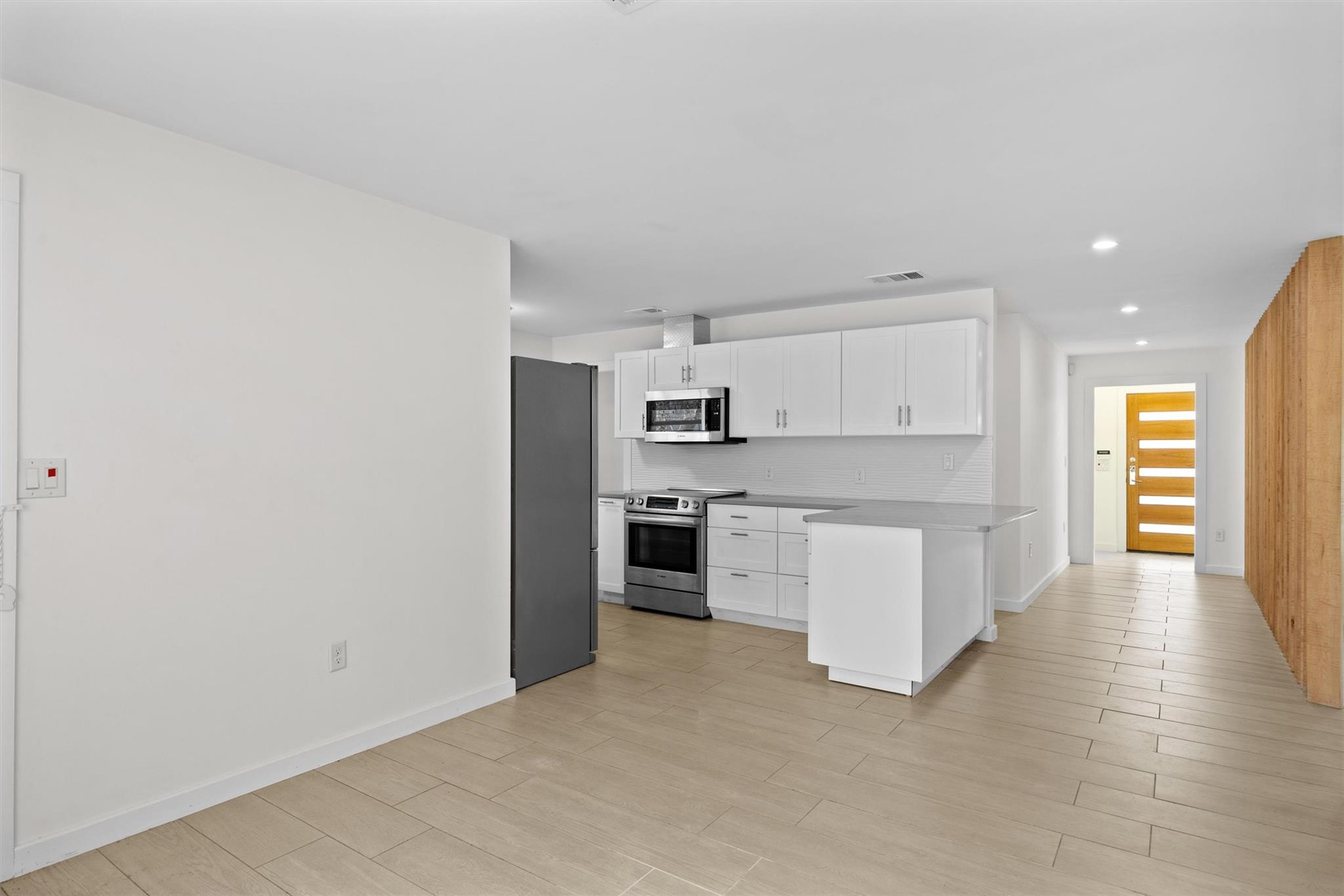11907 Pollyanna Ave Property Photo 12