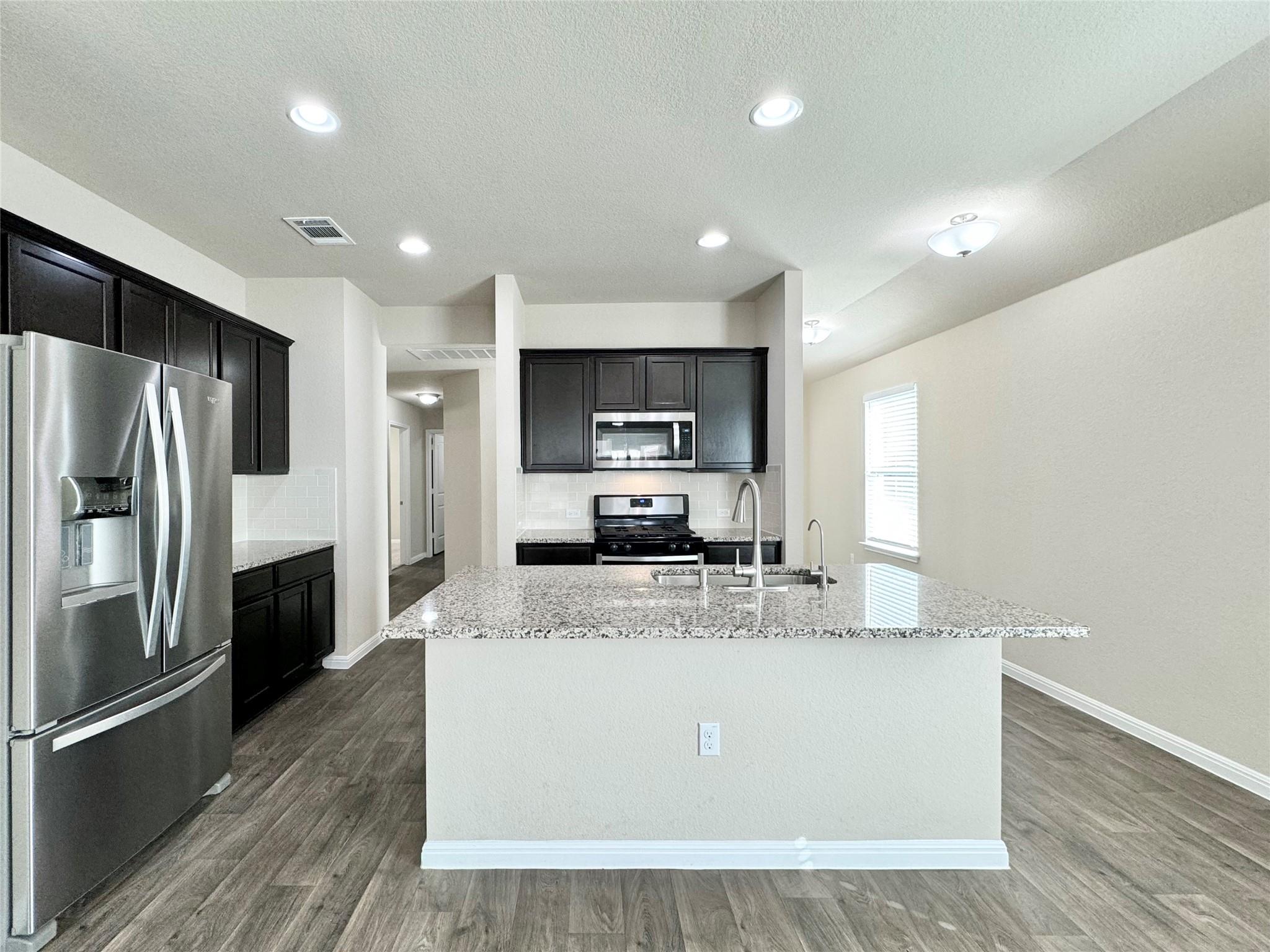 224 Yoakum St Property Photo 11
