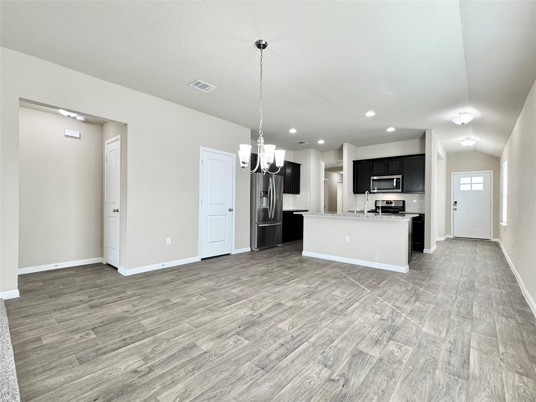 224 Yoakum St Property Photo 16
