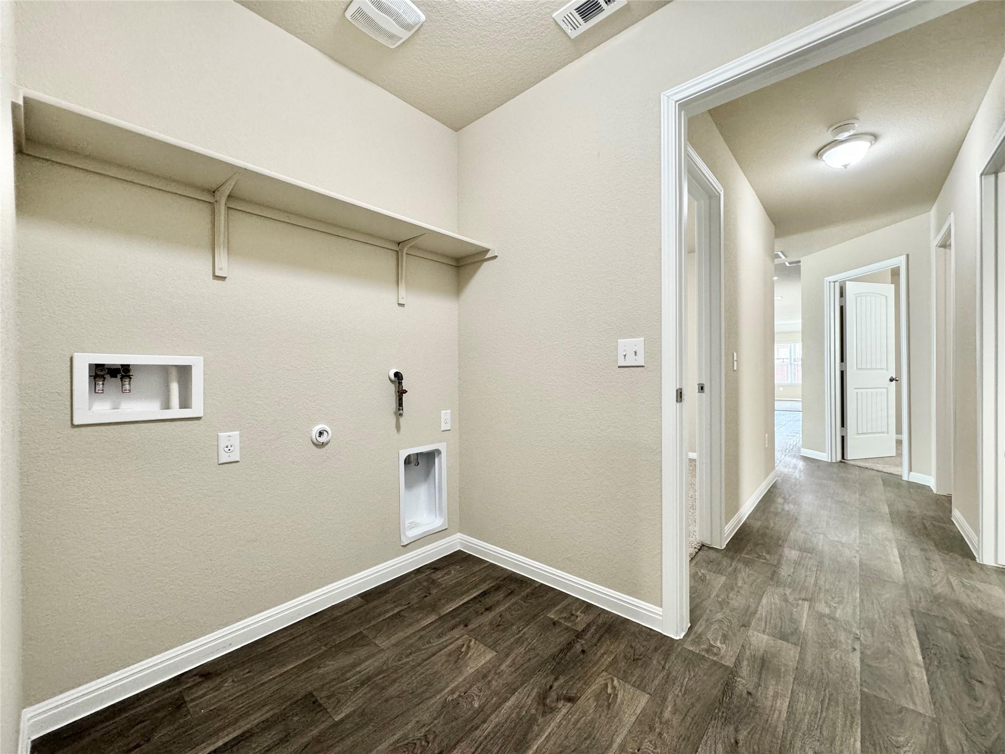 224 Yoakum St Property Photo 26