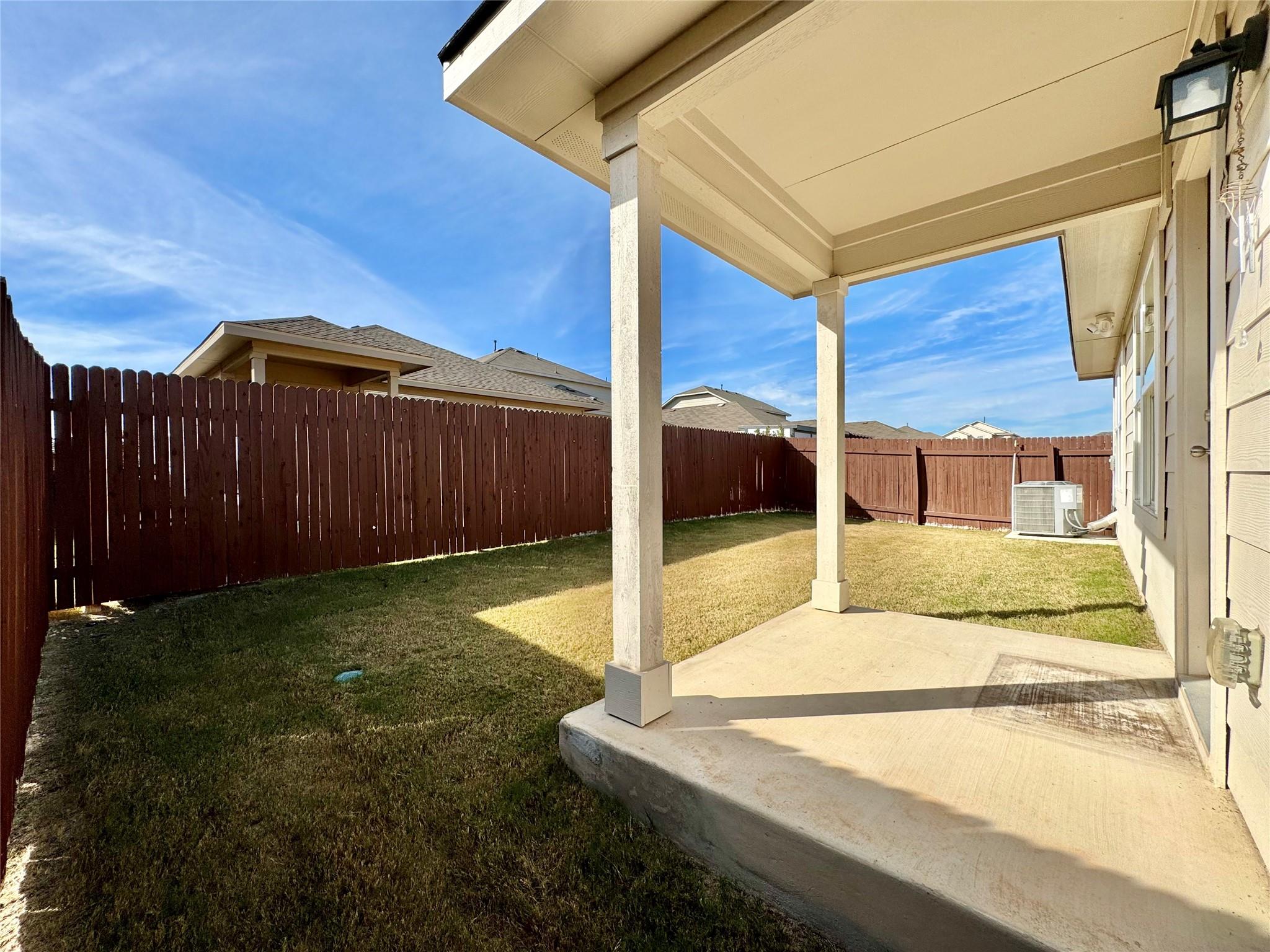 224 Yoakum St Property Photo 33