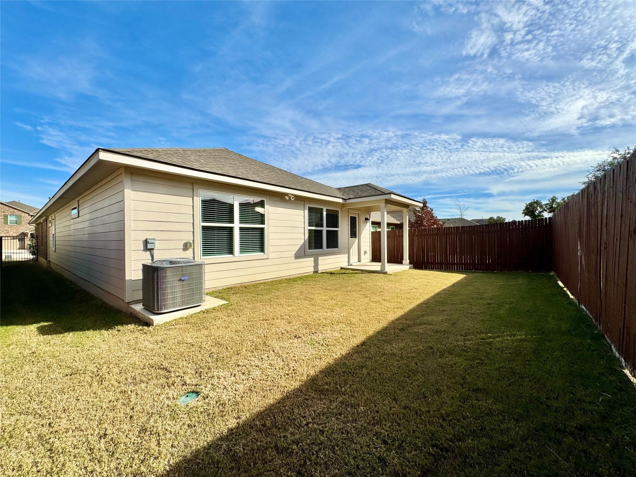224 Yoakum St Property Photo 34