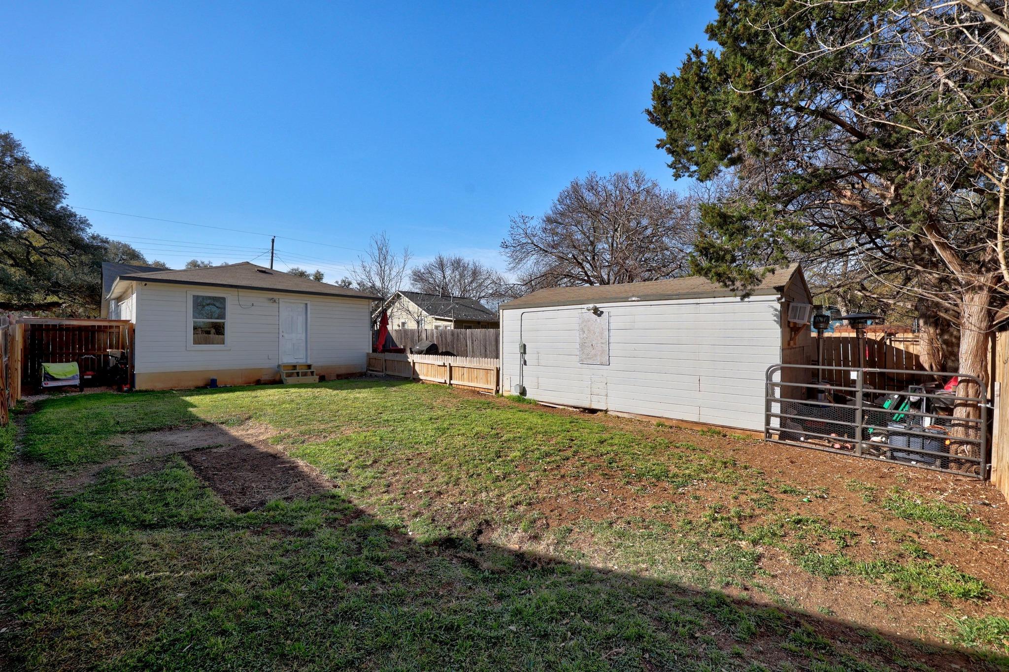 1006 E Liberty Ave Property Photo 23
