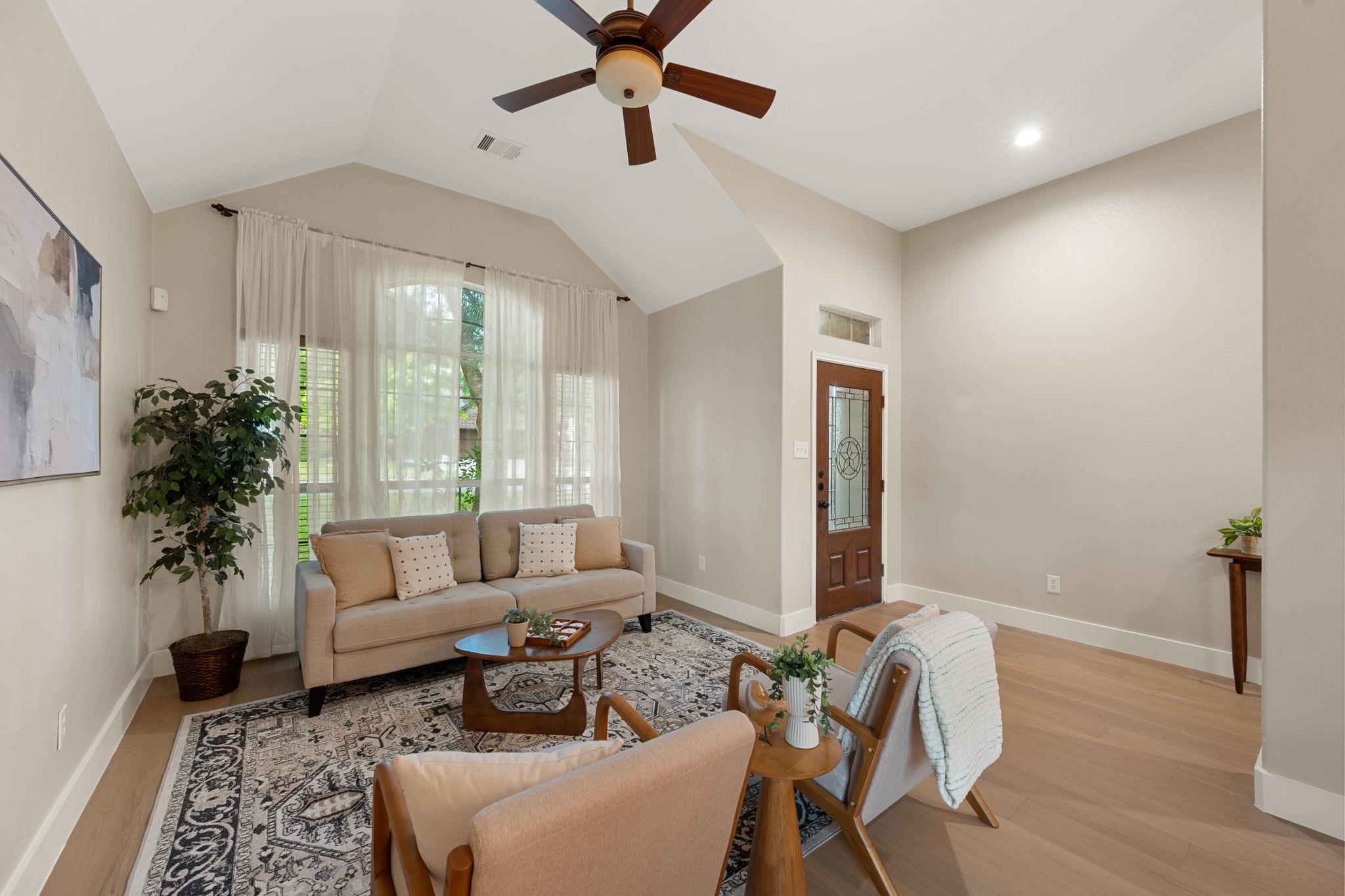 2813 Winding Shore Ln Property Photo 5