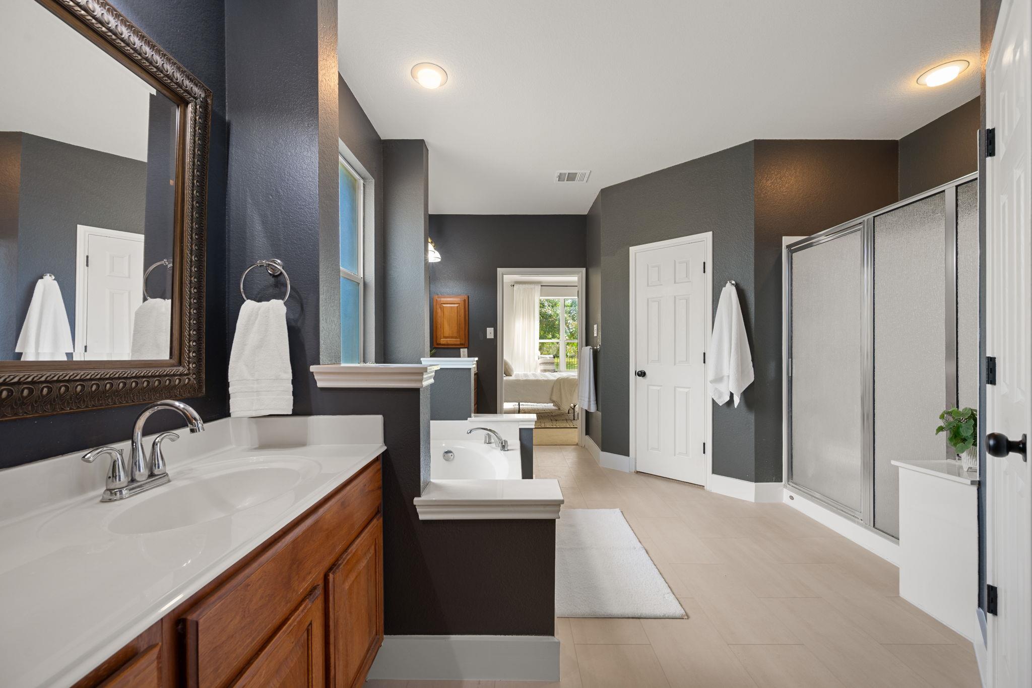 2813 Winding Shore Ln Property Photo 14