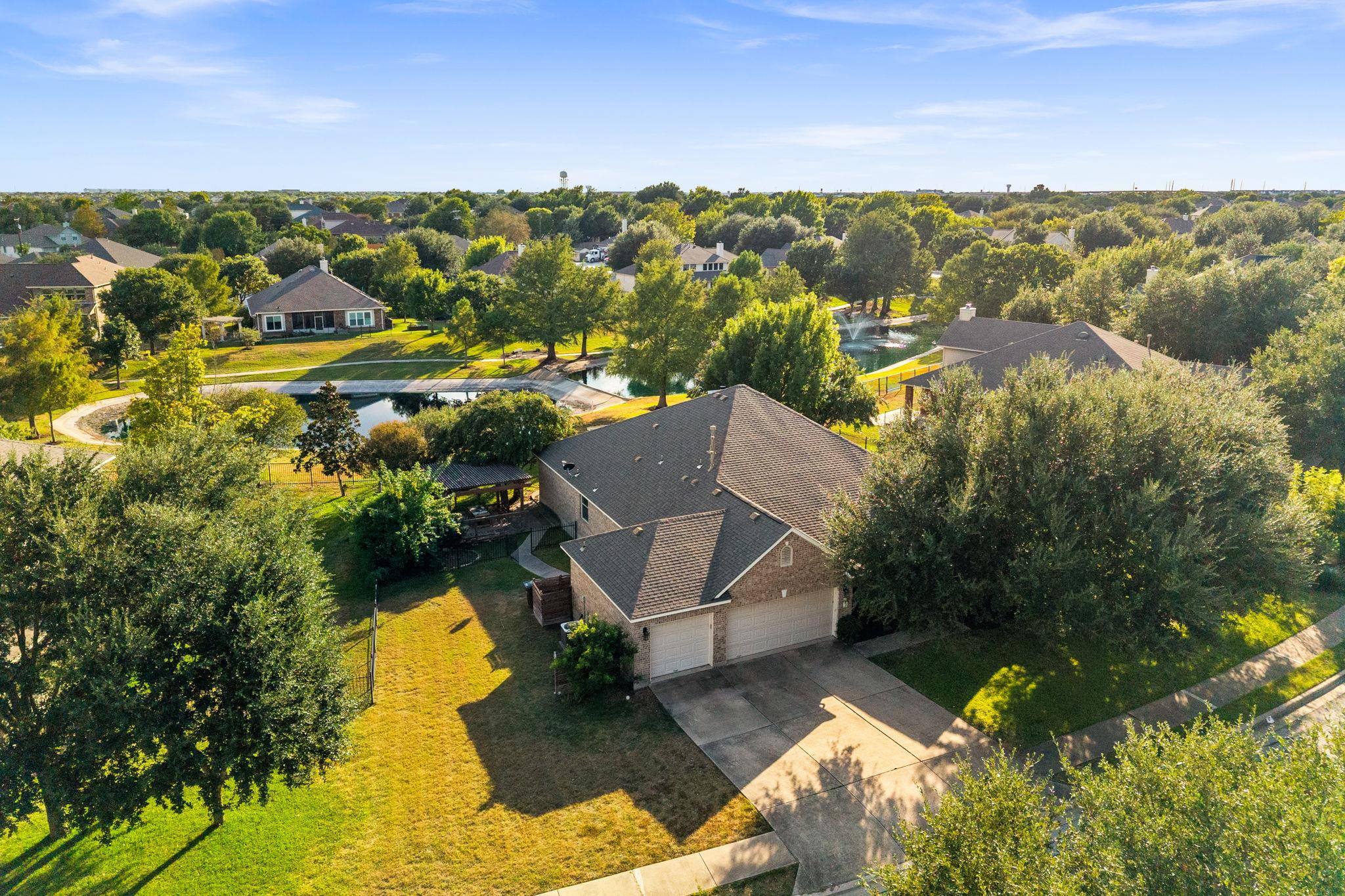 2813 Winding Shore Ln Property Photo 27