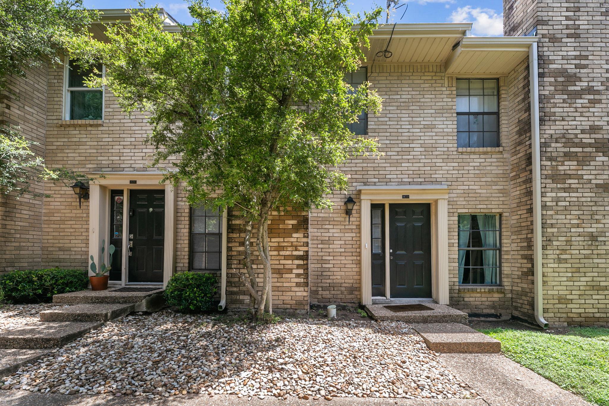 8400 Jamestown Dr #406