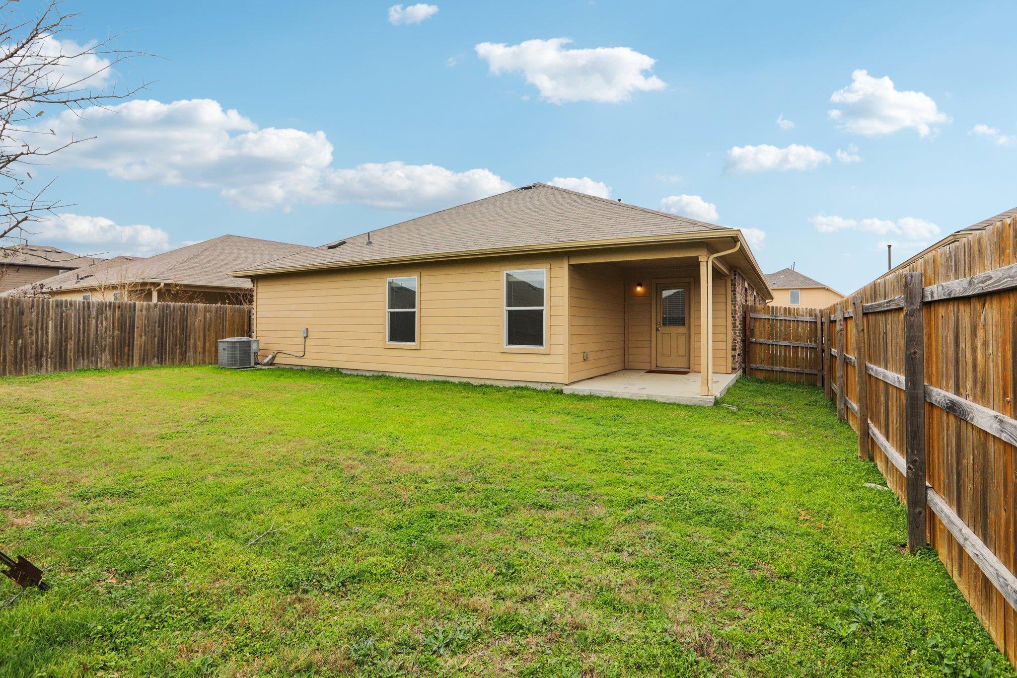 11024 Pack Wagon Trl Property Photo 5