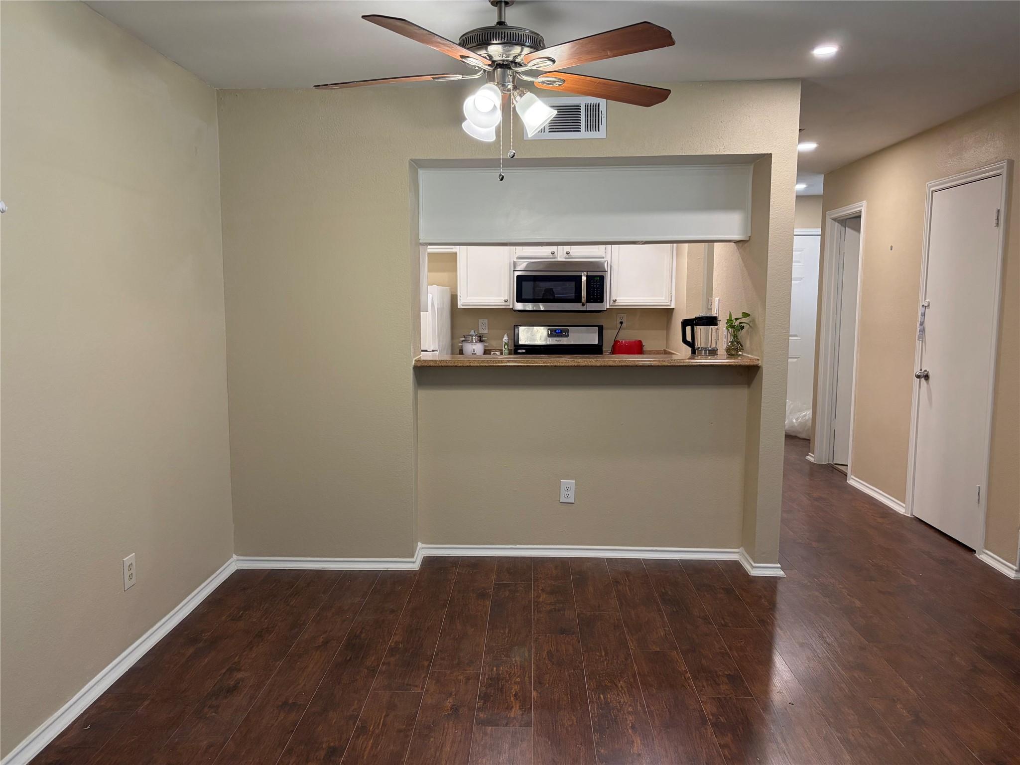 7804 Topawa Cv #b Property Photo 7