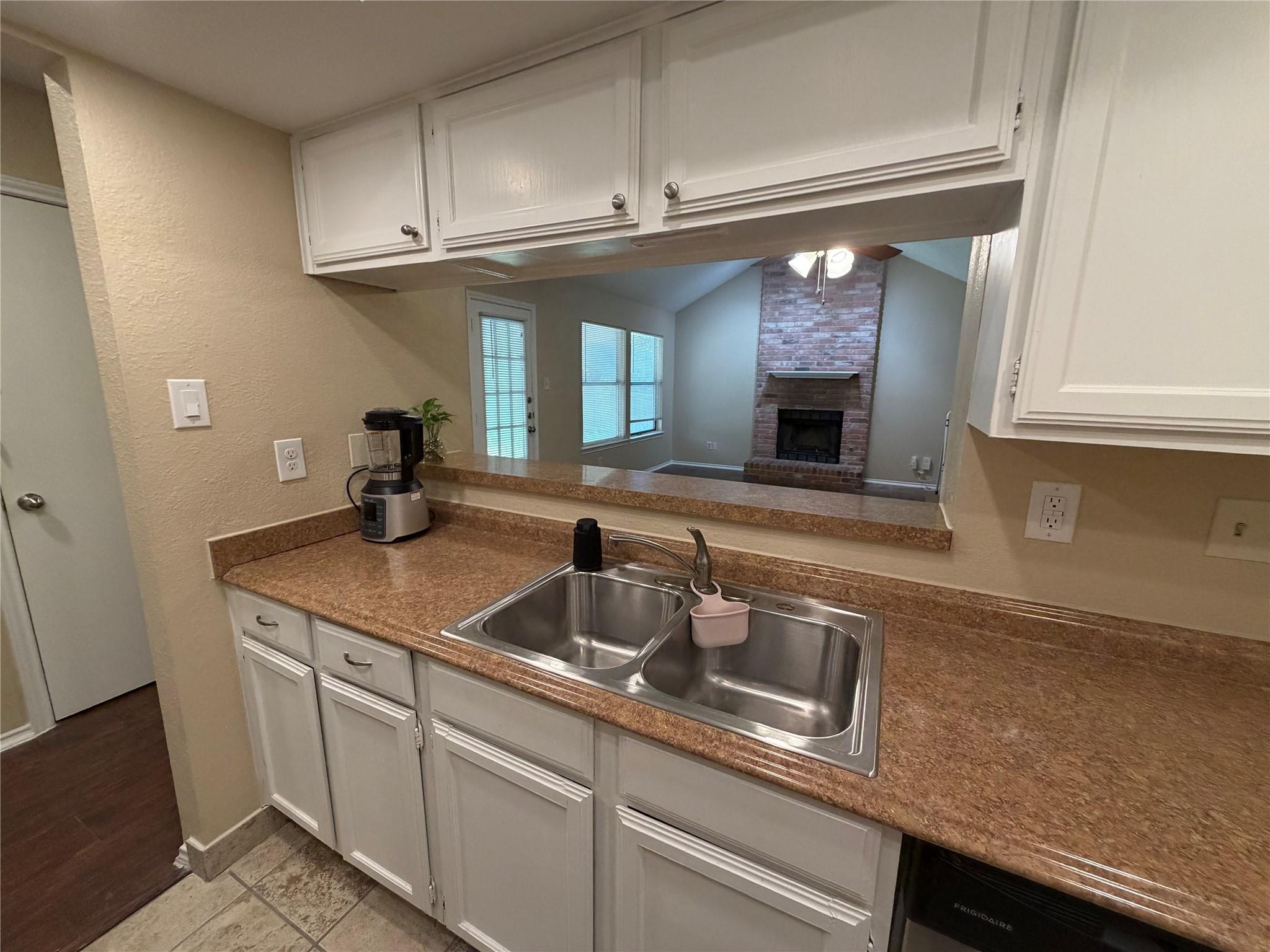 7804 Topawa Cv #b Property Photo 8