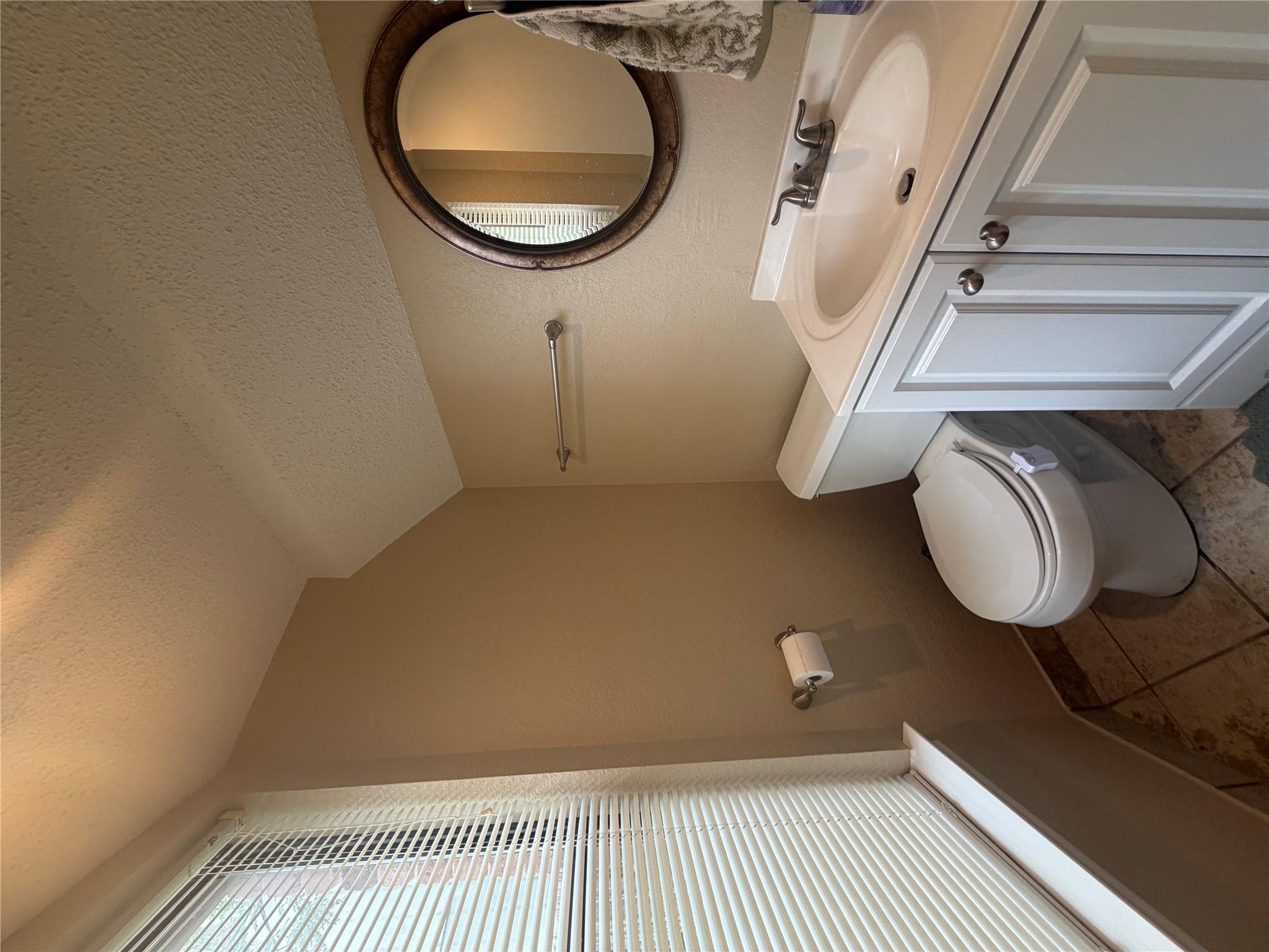 7804 Topawa Cv #b Property Photo 11
