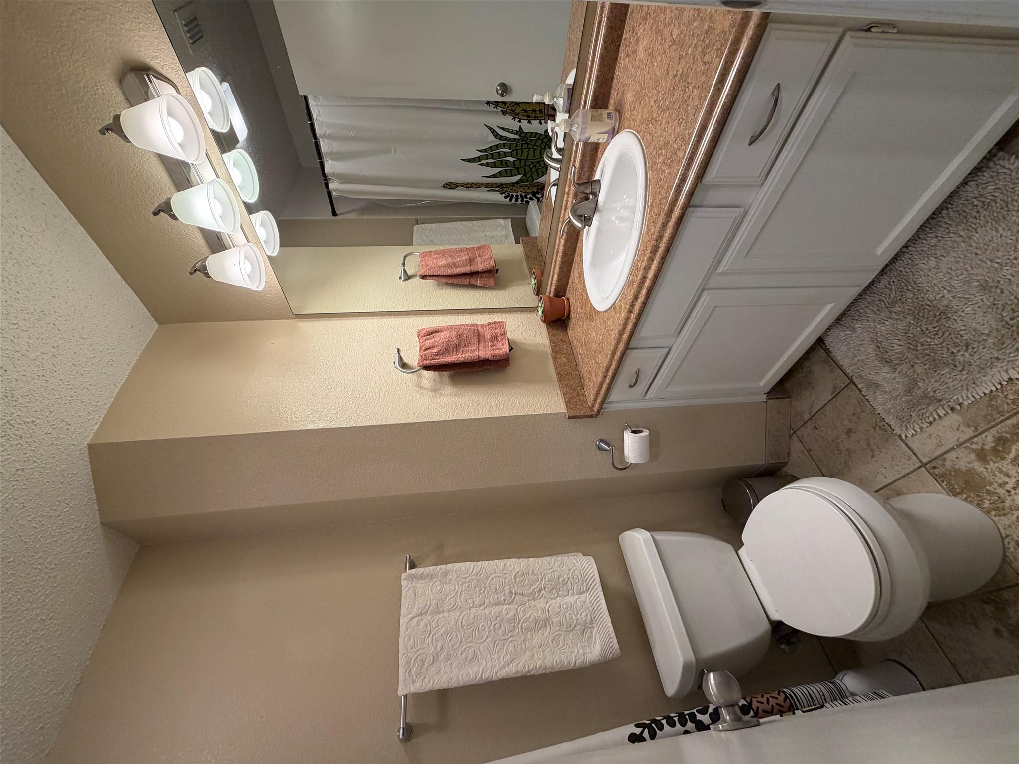 7804 Topawa Cv #b Property Photo 15