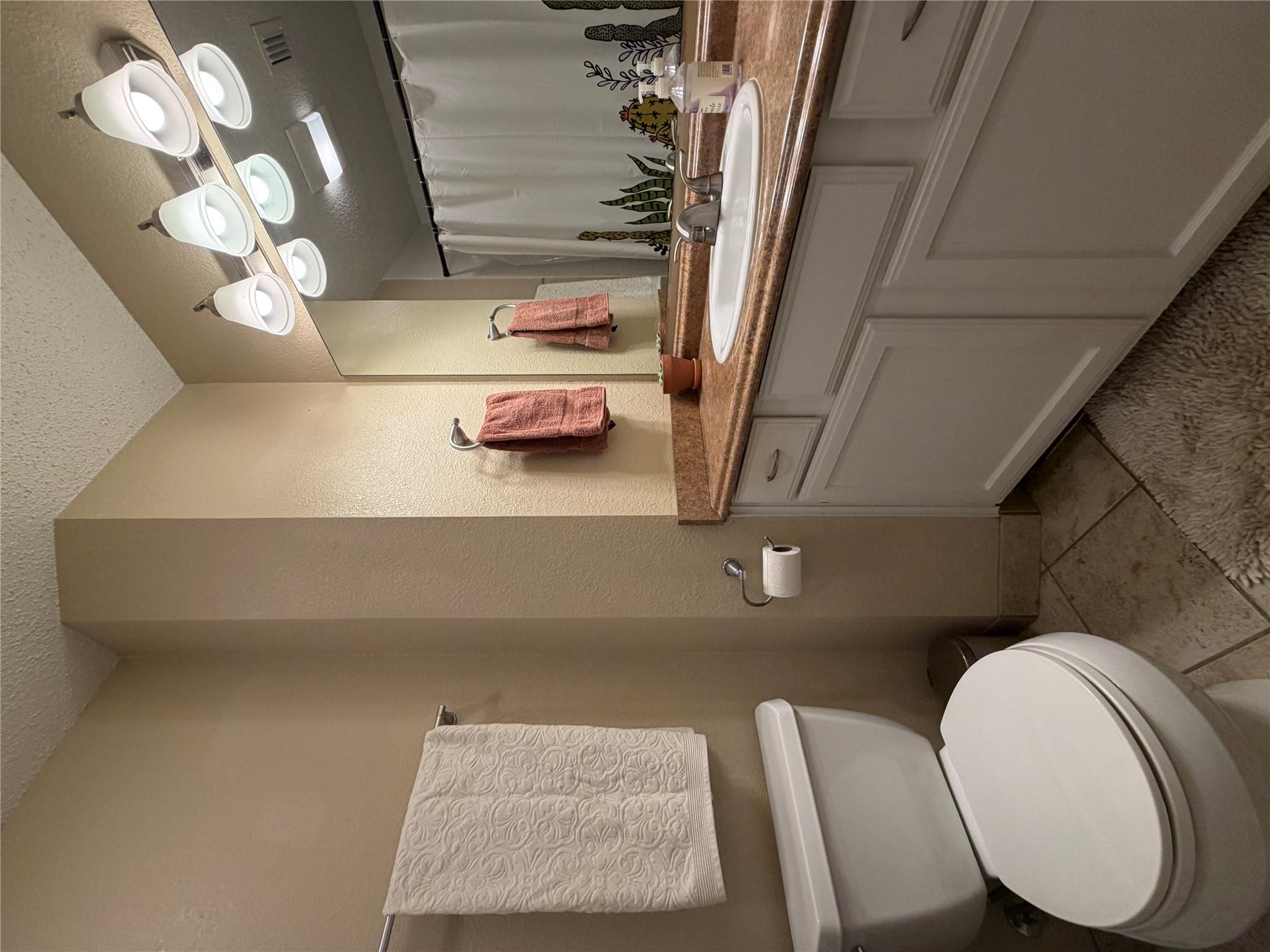7804 Topawa Cv #b Property Photo 16