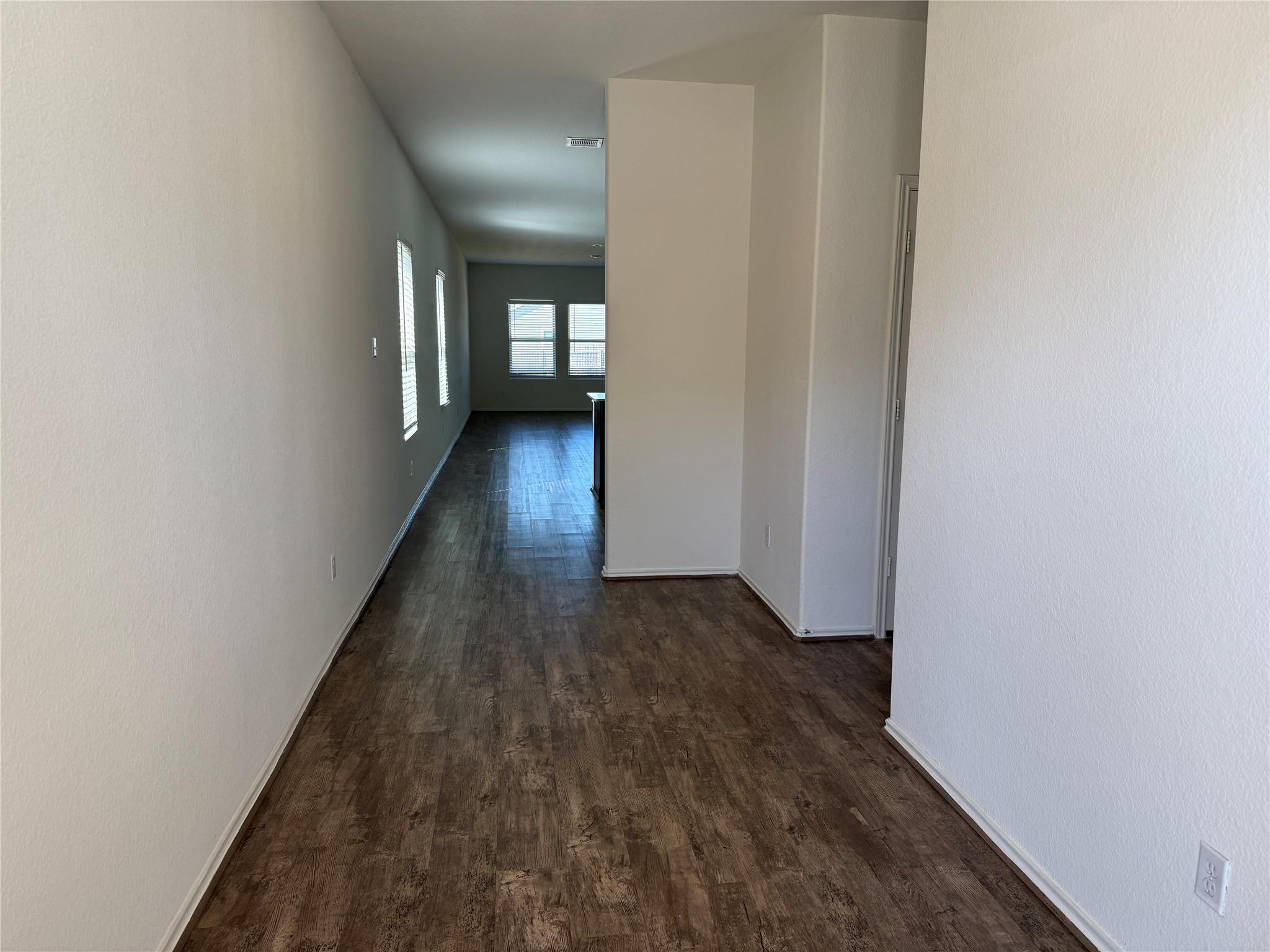 105 Crier Cv Property Photo 4