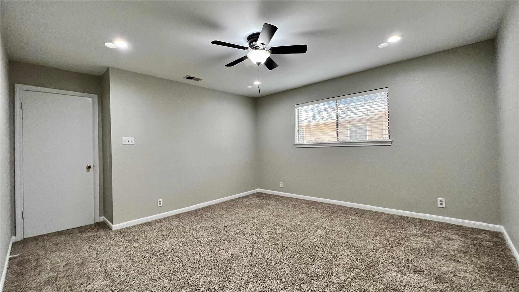 5837 Secrest Dr Property Photo 10