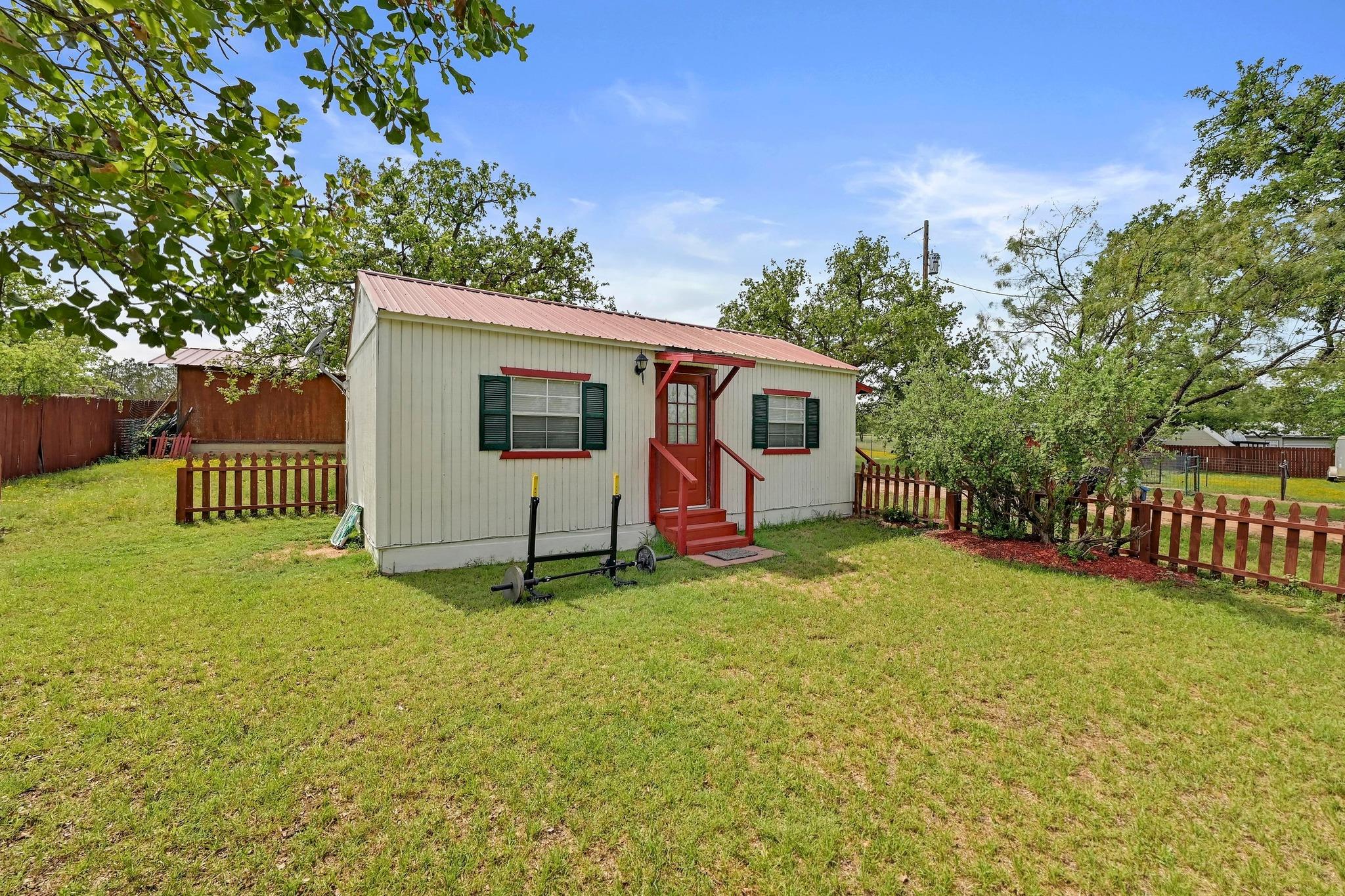 734 Island Dr Property Photo 26