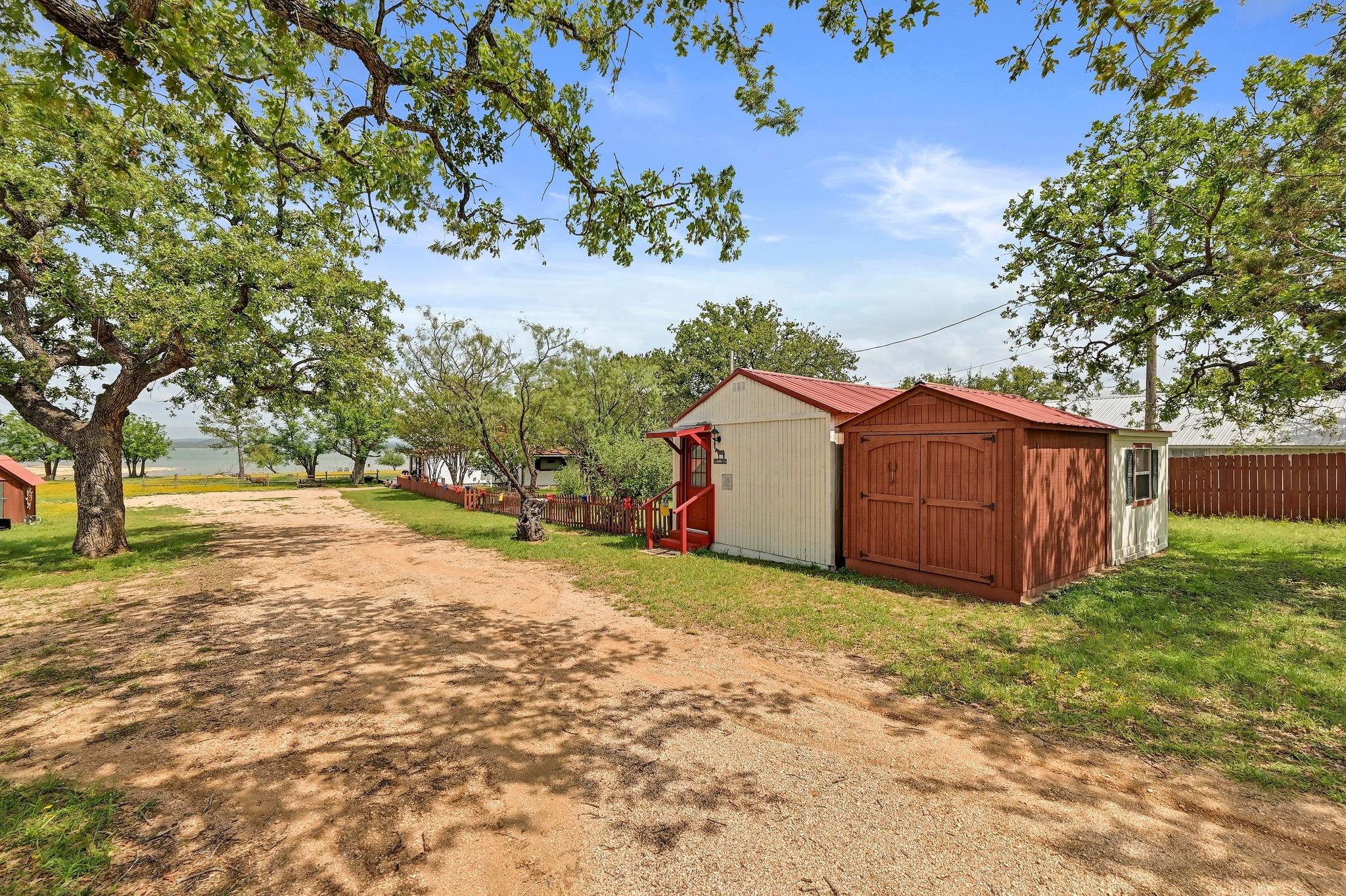 734 Island Dr Property Photo 29
