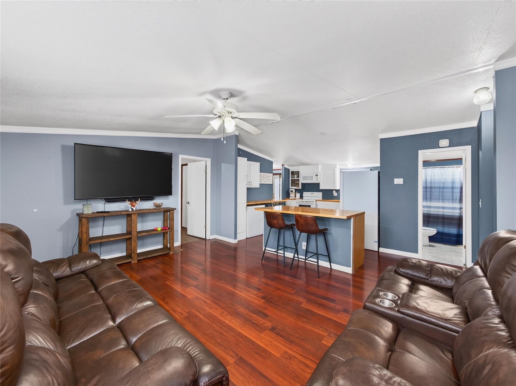 21705 Highclimb Ct Property Photo 8