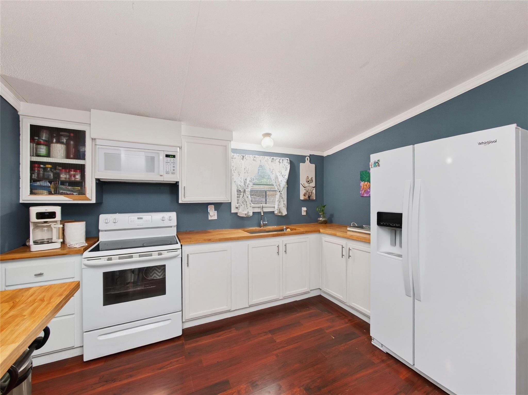 21705 Highclimb Ct Property Photo 10