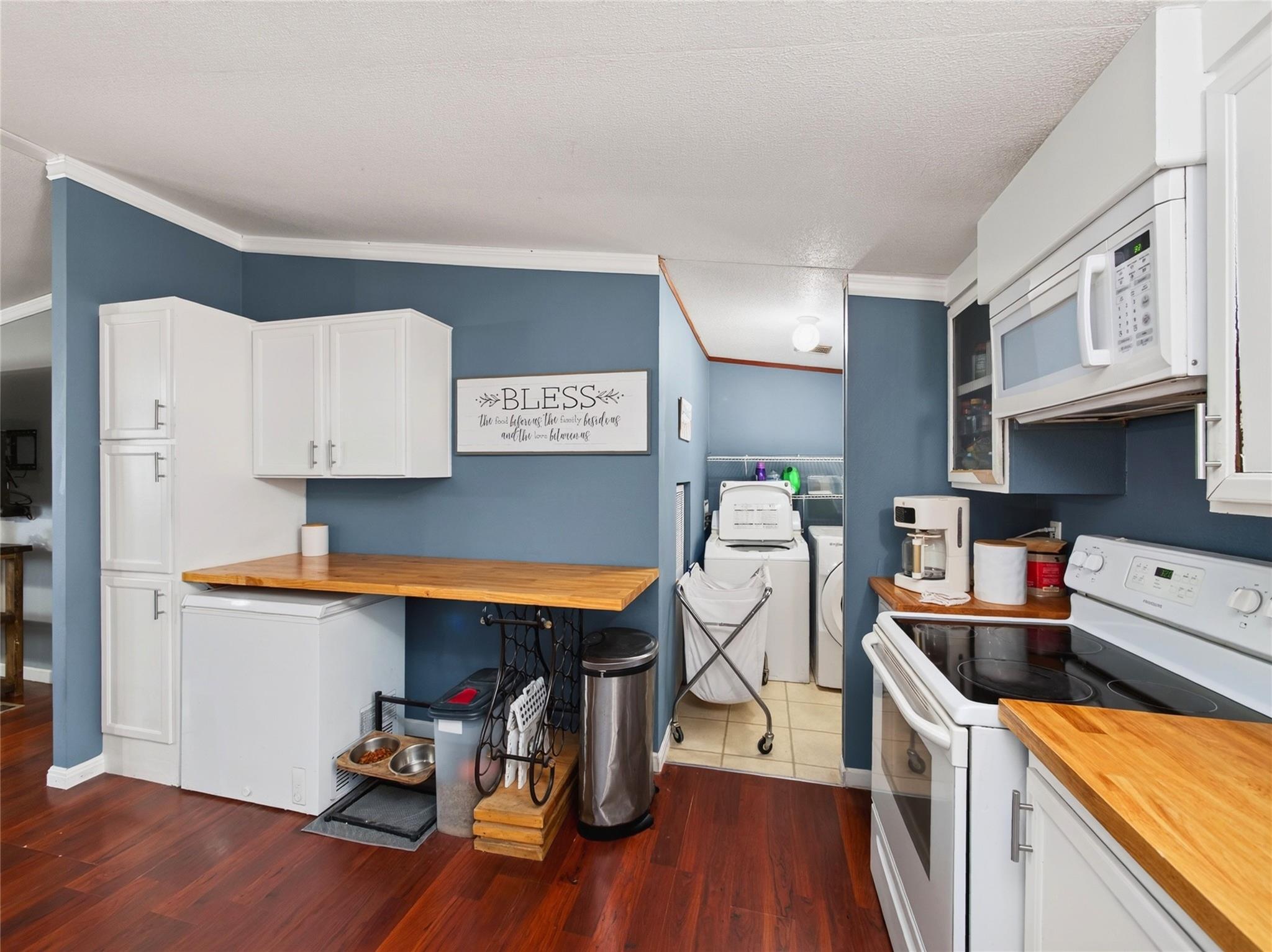 21705 Highclimb Ct Property Photo 12