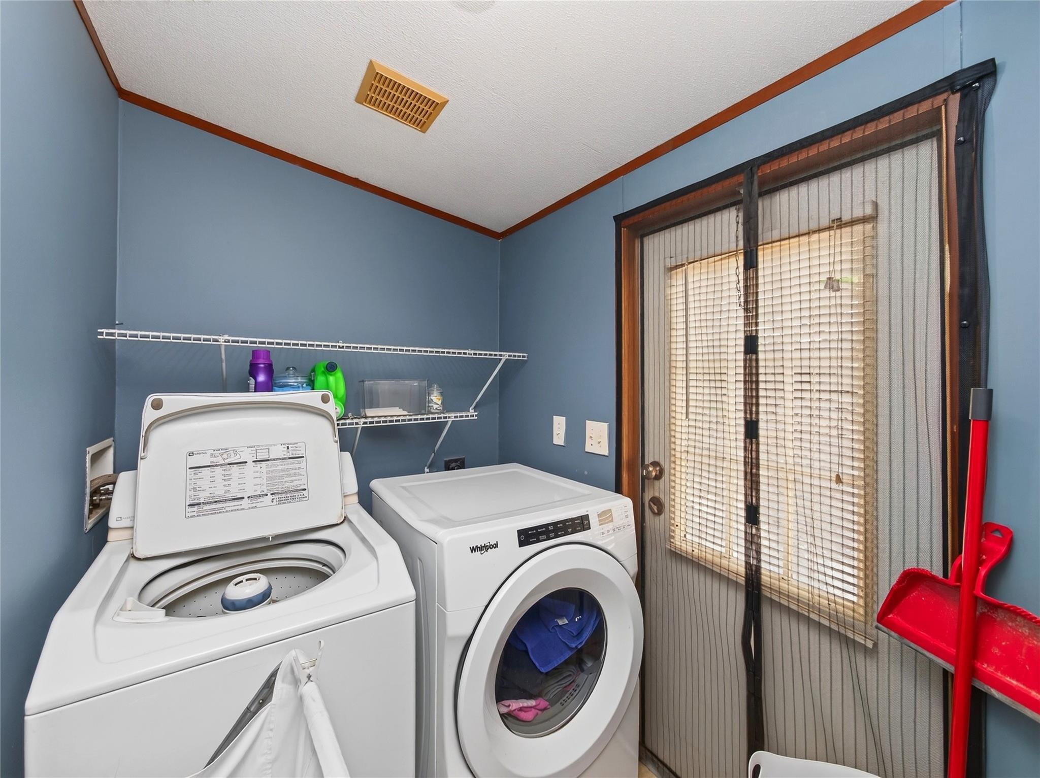 21705 Highclimb Ct Property Photo 14