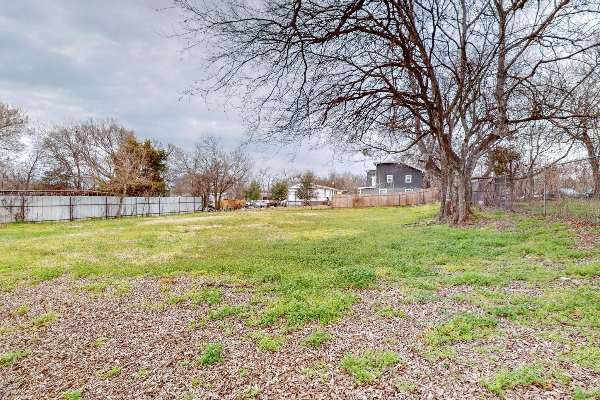 262 Highway 290 E, Property Photo 11