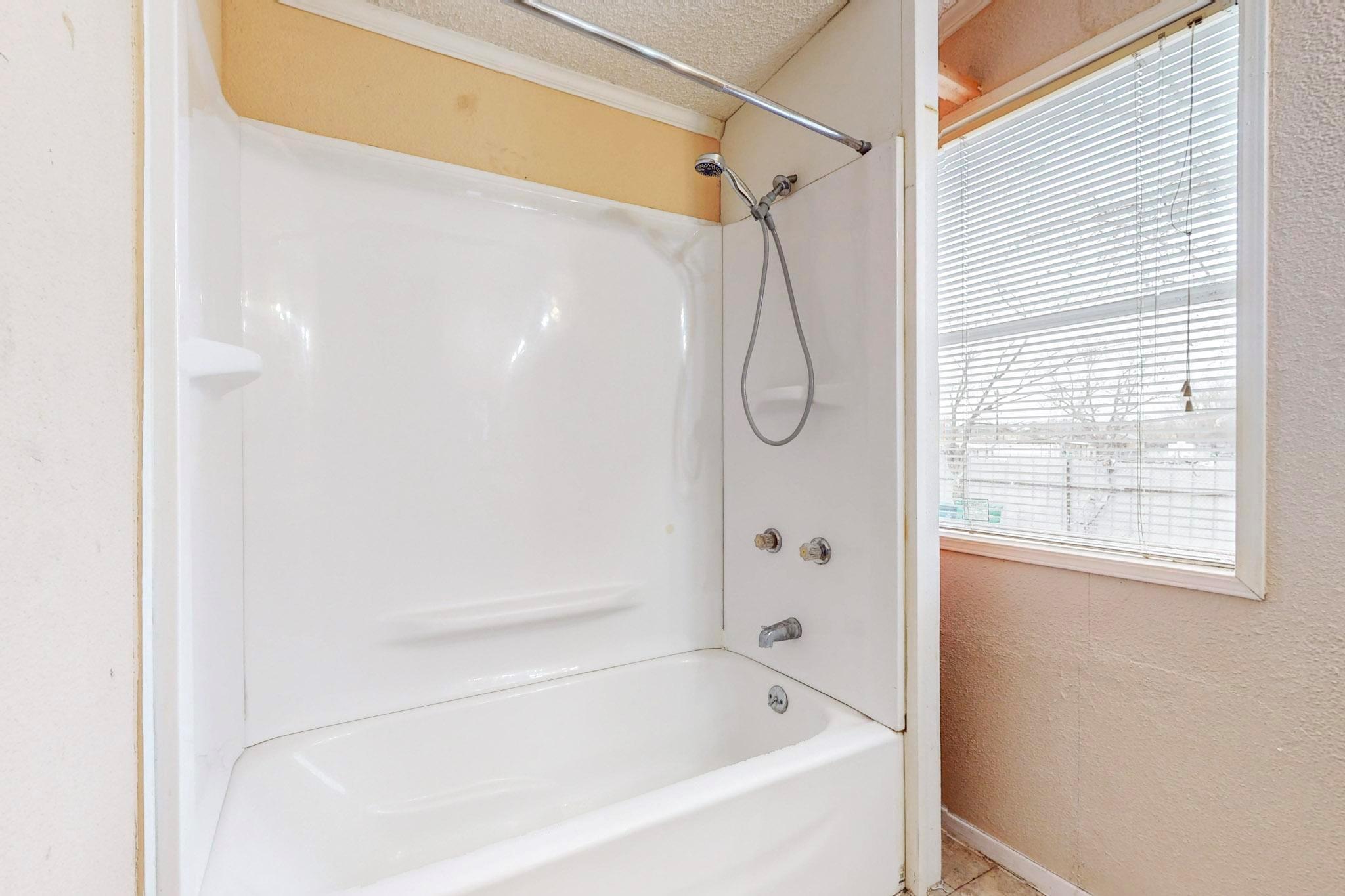 262 Highway 290 E, Property Photo 21