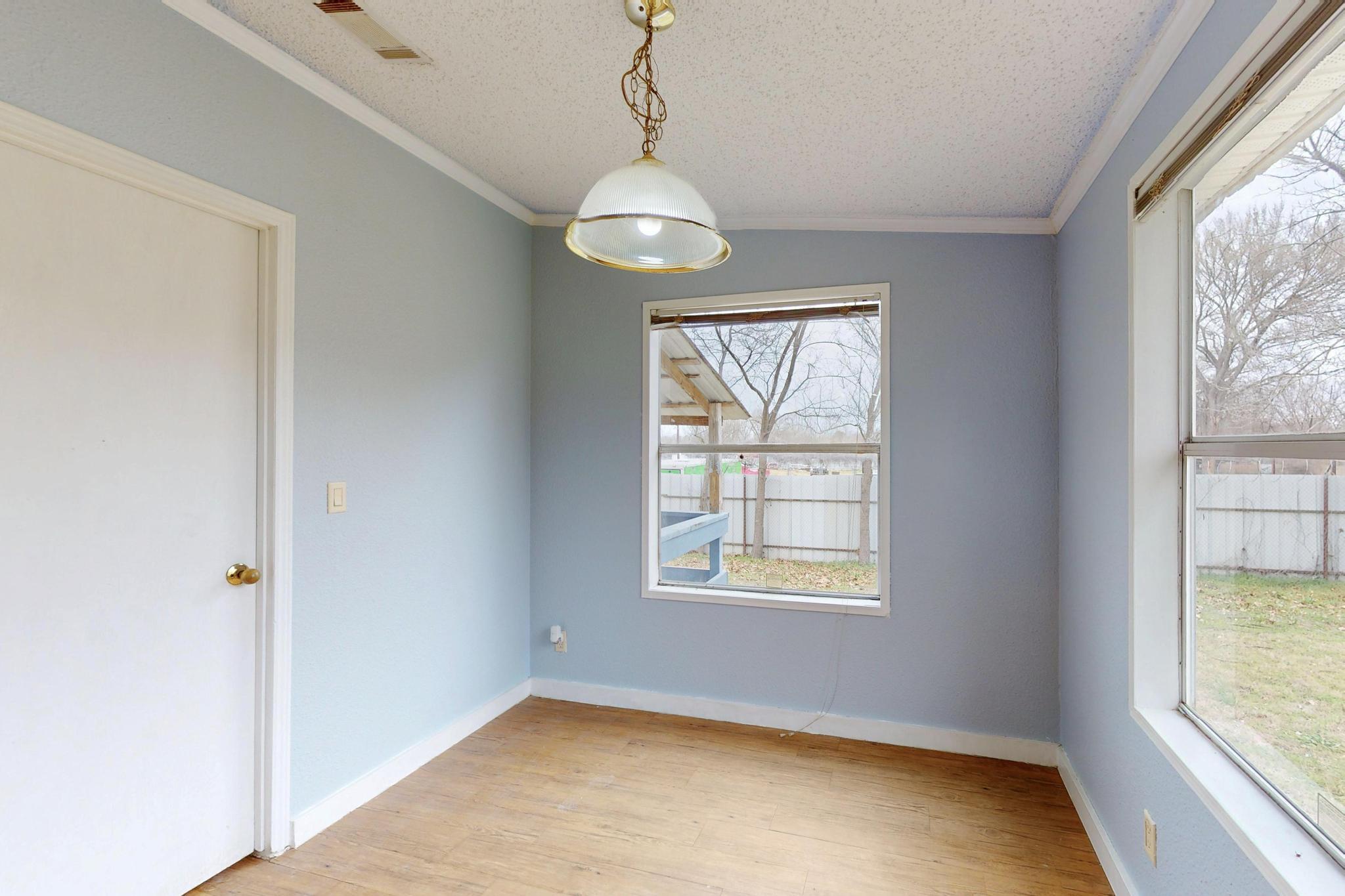 262 Highway 290 E, Property Photo 27