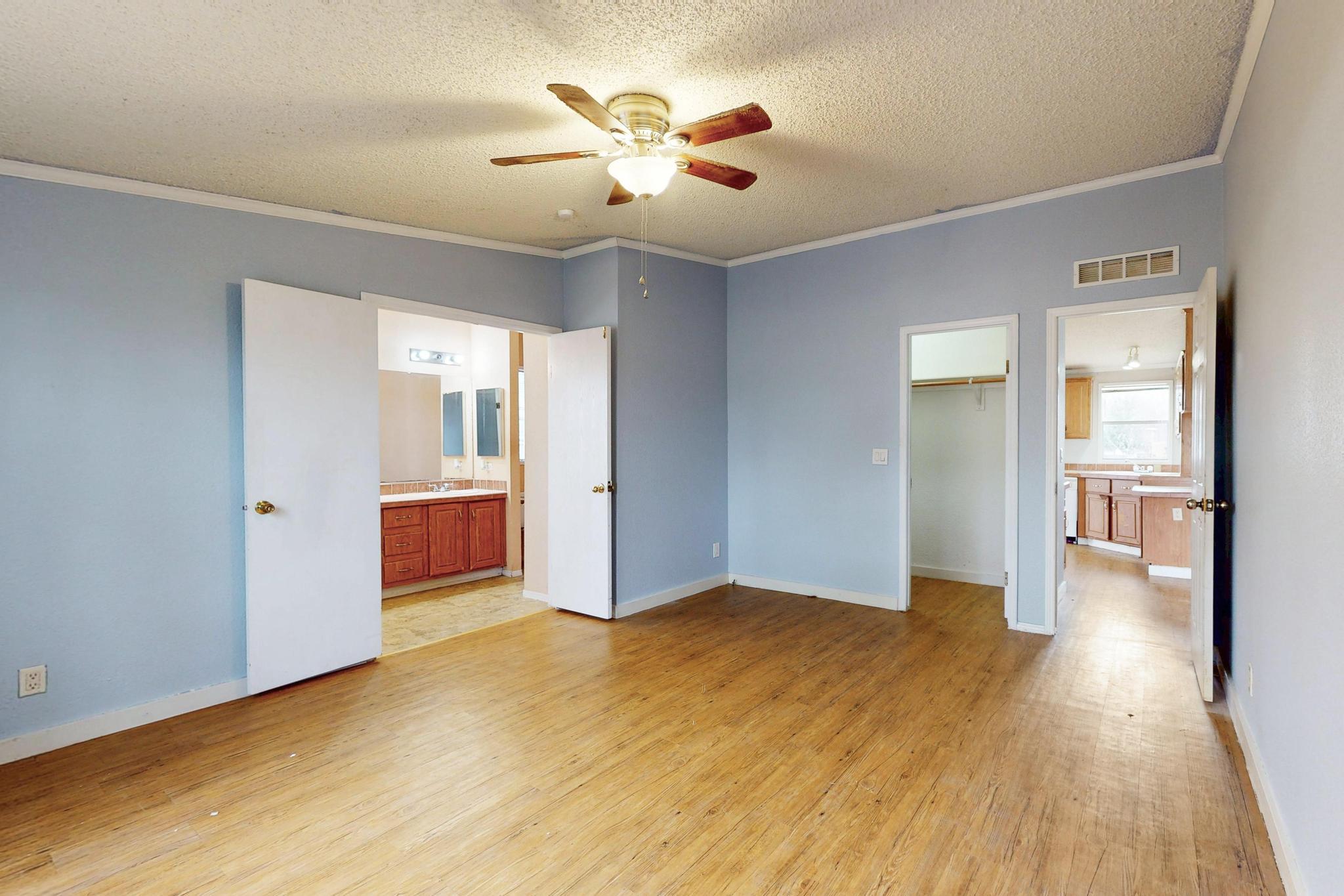 262 Highway 290 E, Property Photo 32