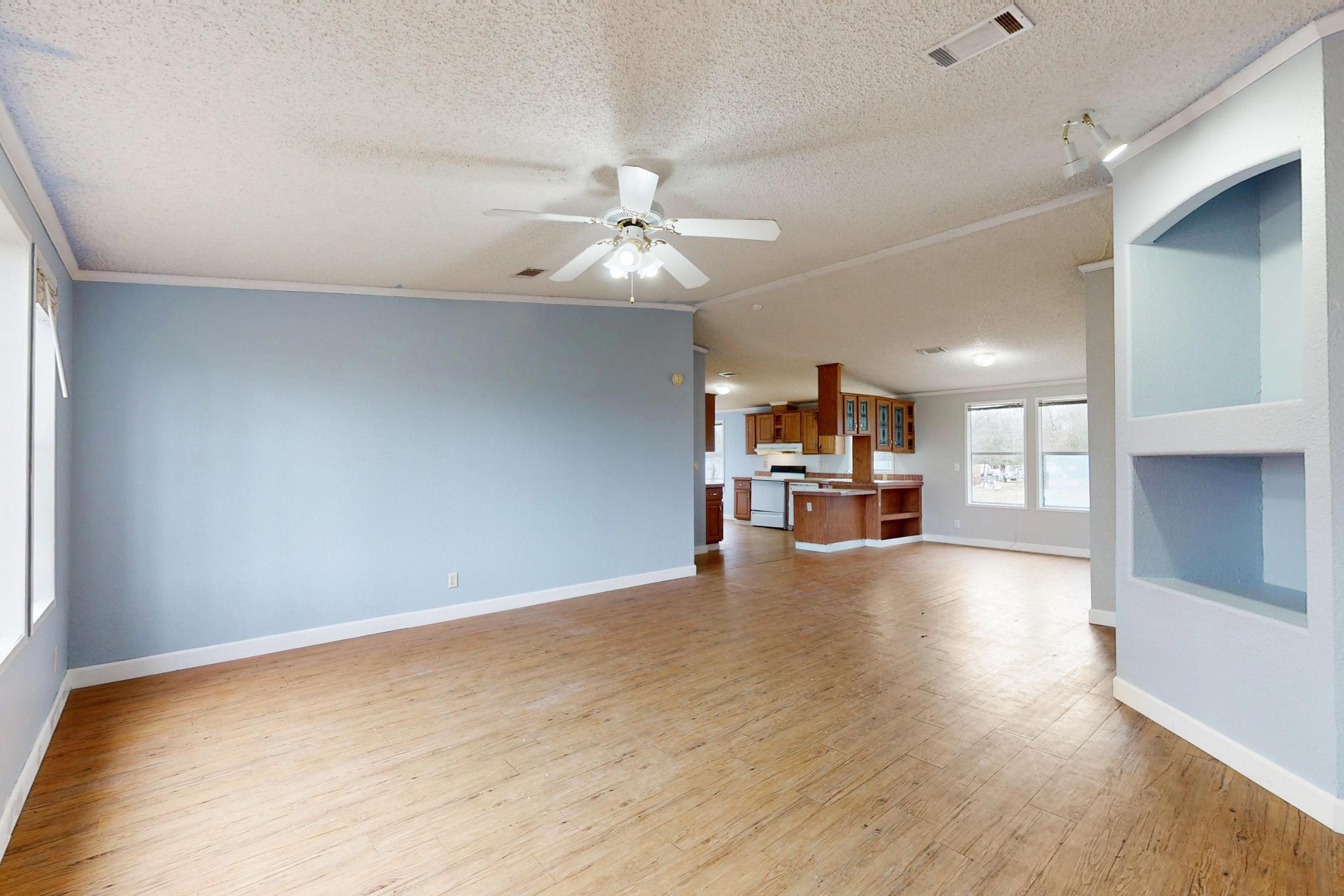 262 Highway 290 E, Property Photo 37