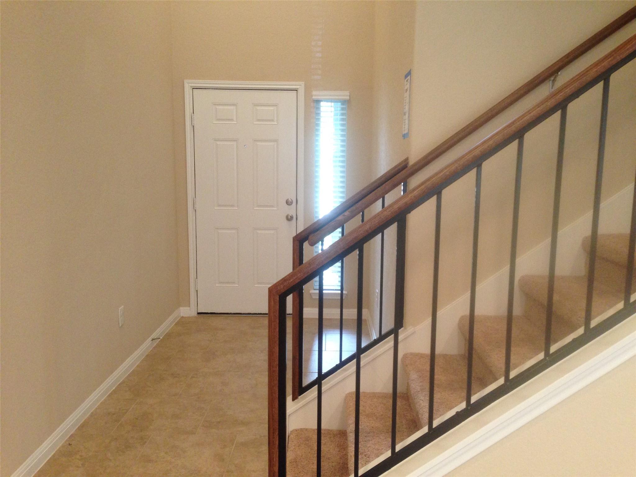 1001 Zodiac Ln 21 Property Photo 11