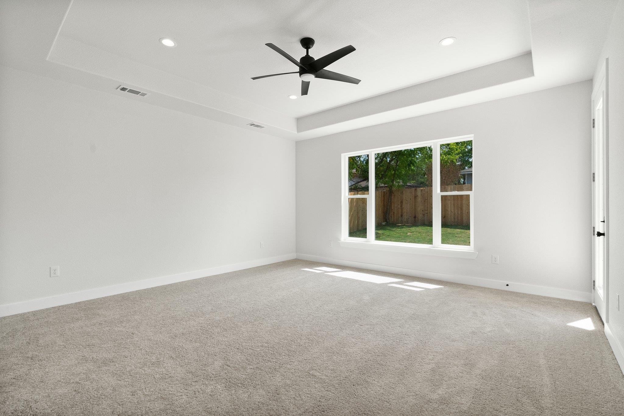 20405 Sunset Strip St Property Photo 9